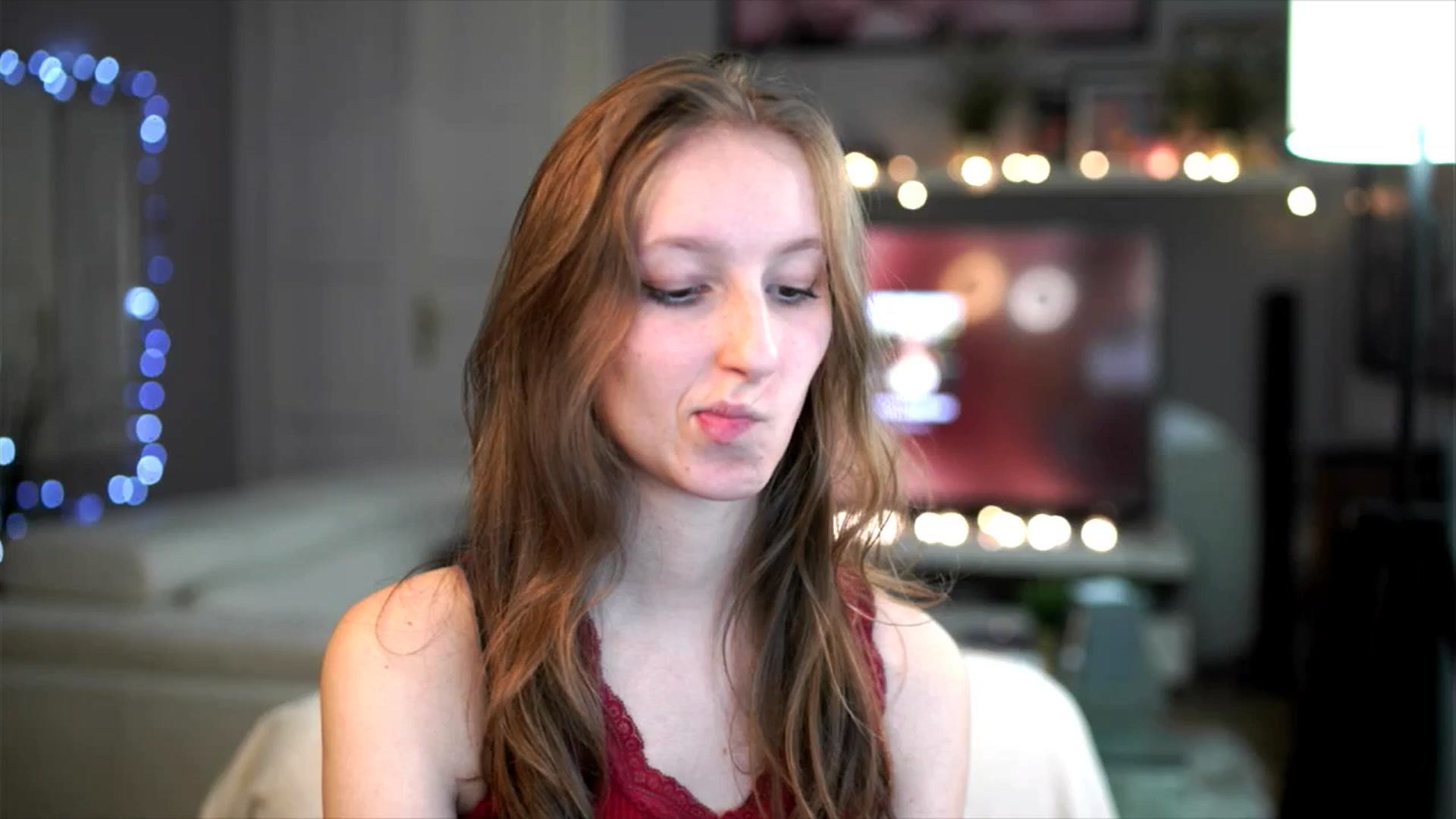 Gallery image thumbnail from Kira9's myfreecams stream on, 11/30/2025, 19:44 image 9 of 20