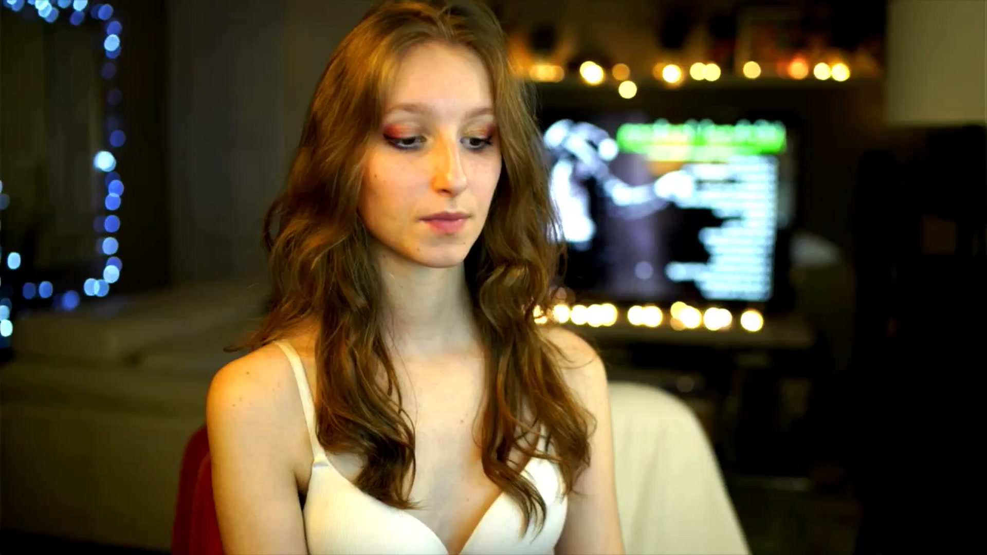 Gallery image thumbnail from Kira9's myfreecams stream on, 12/05/2025, 20:30 image 12 of 20