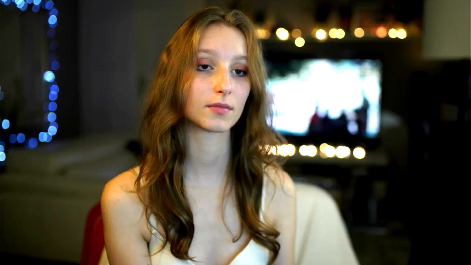 Gallery image thumbnail from Kira9's myfreecams stream on, 12/05/2025, 20:30 image 20 of 20