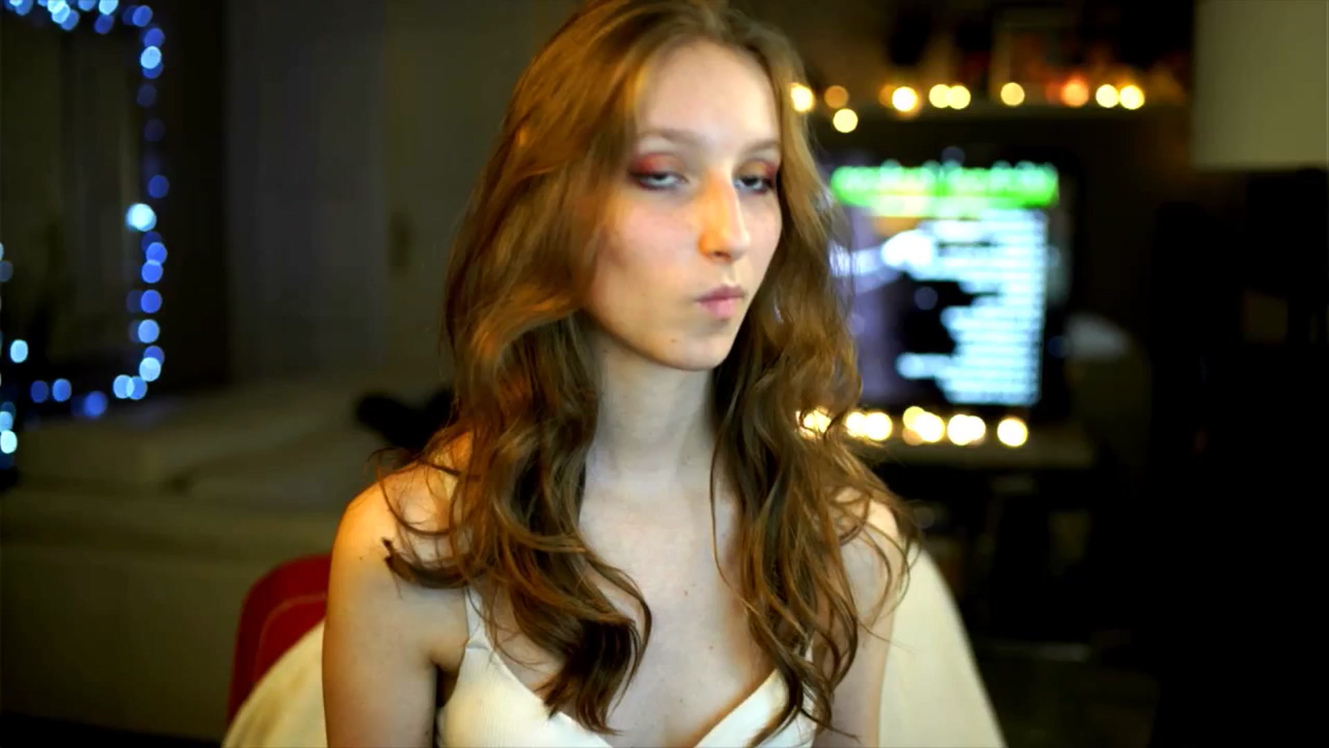 Gallery image thumbnail from Kira9's myfreecams stream on, 12/05/2025, 20:30 image 9 of 20
