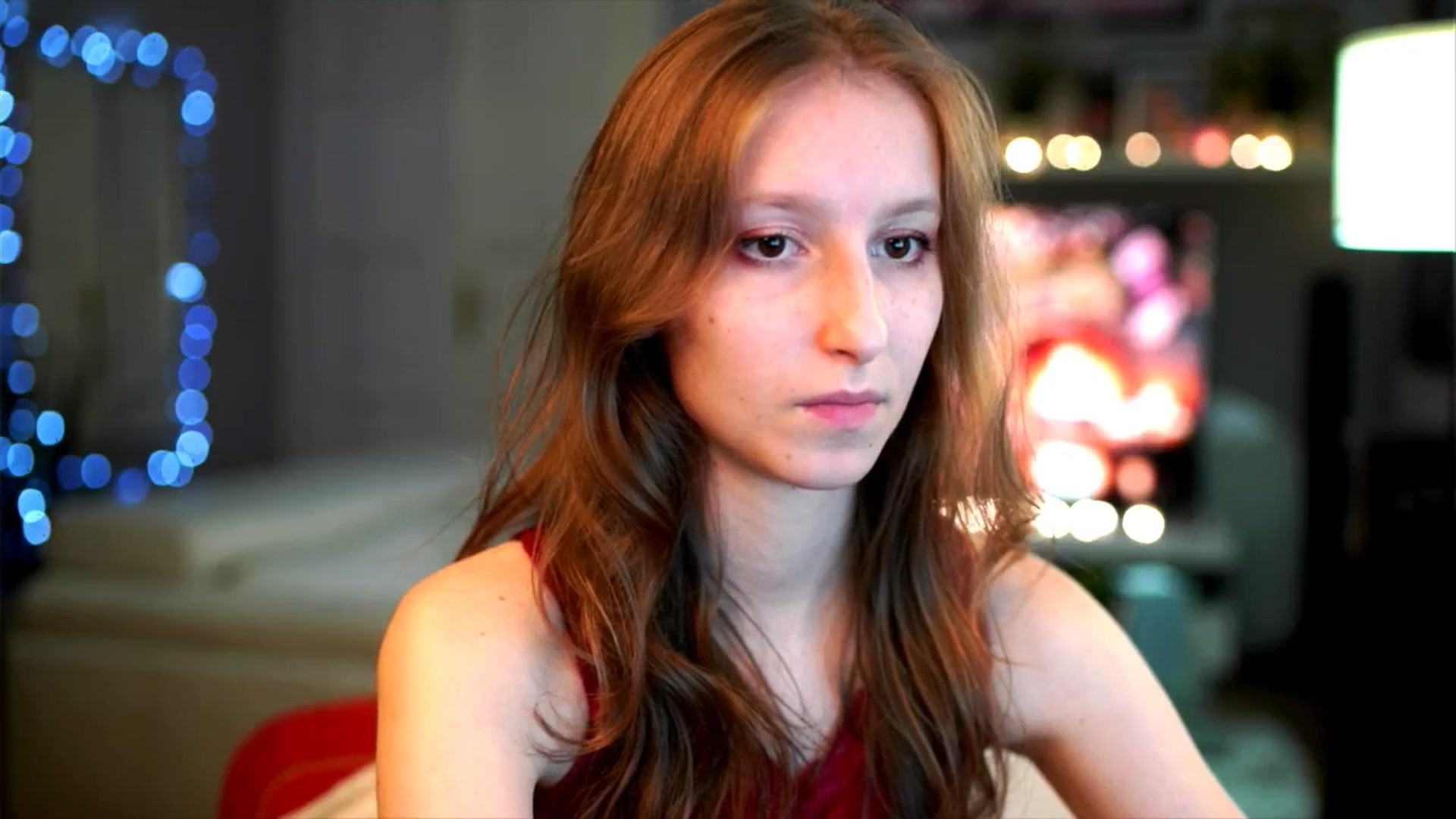 Gallery image thumbnail from Kira9's myfreecams stream on, 12/06/2025, 20:18 image 14 of 20