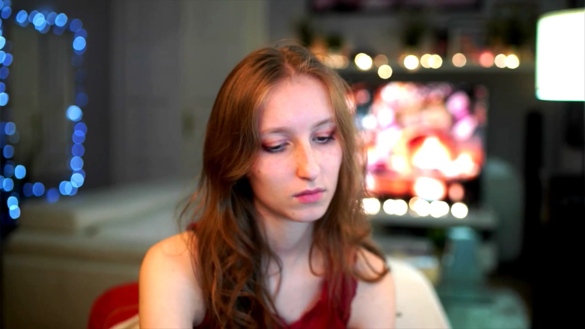 Gallery image thumbnail from Kira9's myfreecams stream on, 12/06/2025, 20:18 image 11 of 20