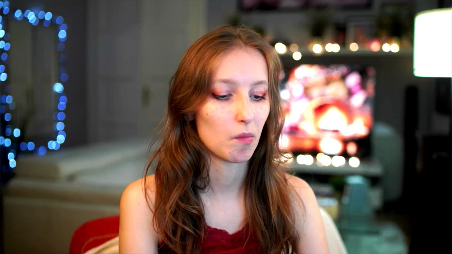 Gallery image thumbnail from Kira9's myfreecams stream on, 12/06/2025, 20:18 image 3 of 20