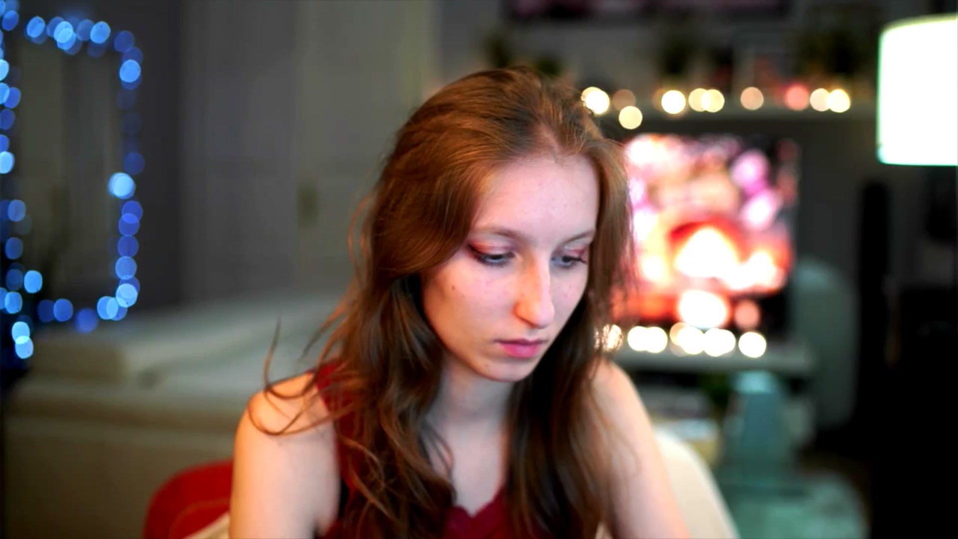 Gallery image thumbnail from Kira9's myfreecams stream on, 12/06/2025, 20:18 image 16 of 20