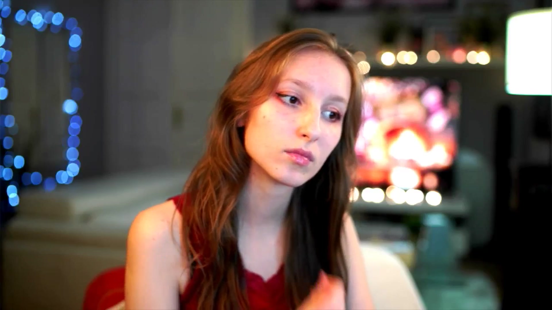 Gallery image thumbnail from Kira9's myfreecams stream on, 12/06/2025, 20:18 image 17 of 20
