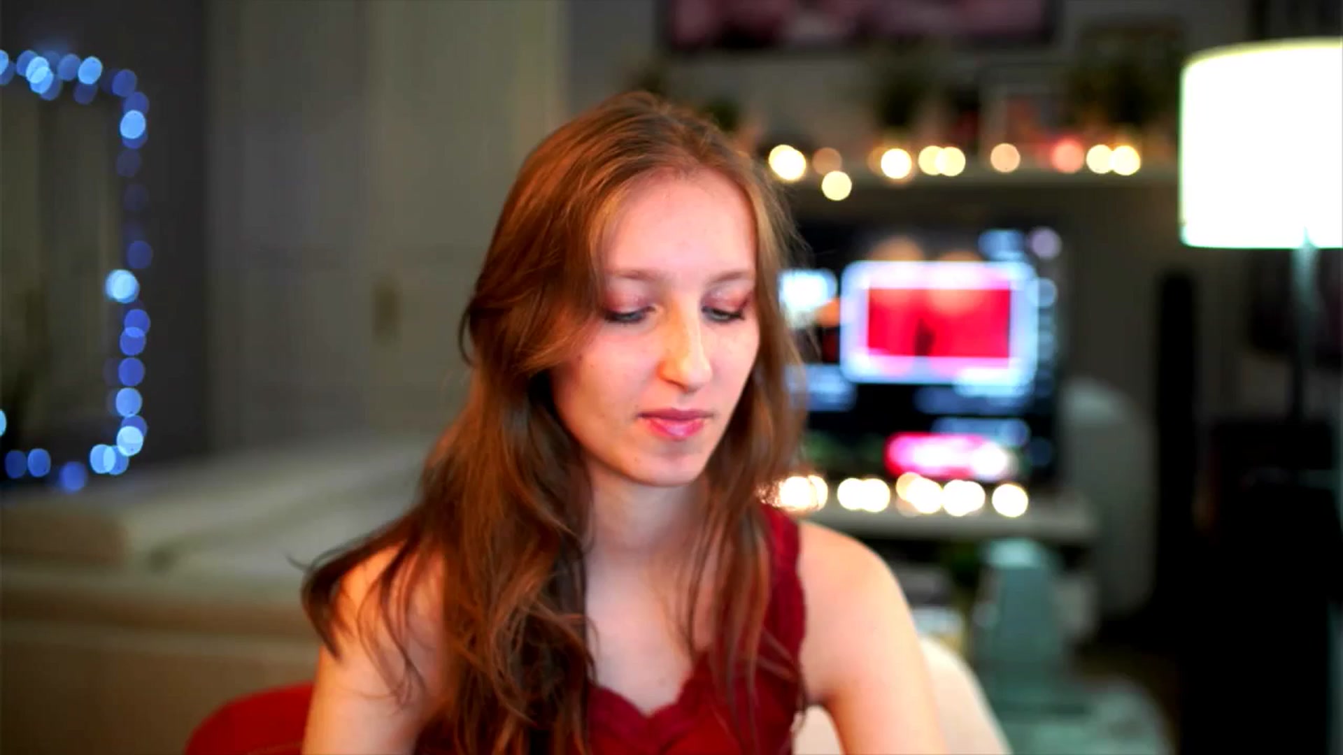 Gallery image thumbnail from Kira9's myfreecams stream on, 12/06/2025, 21:33 image 8 of 20