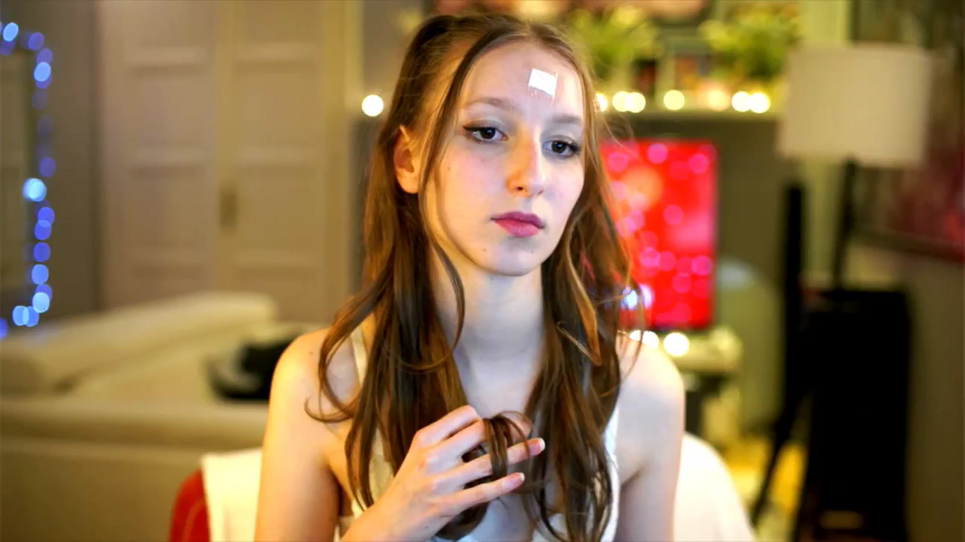 Gallery image thumbnail from Kira9's myfreecams stream on, 12/12/2025, 20:33 image 5 of 20