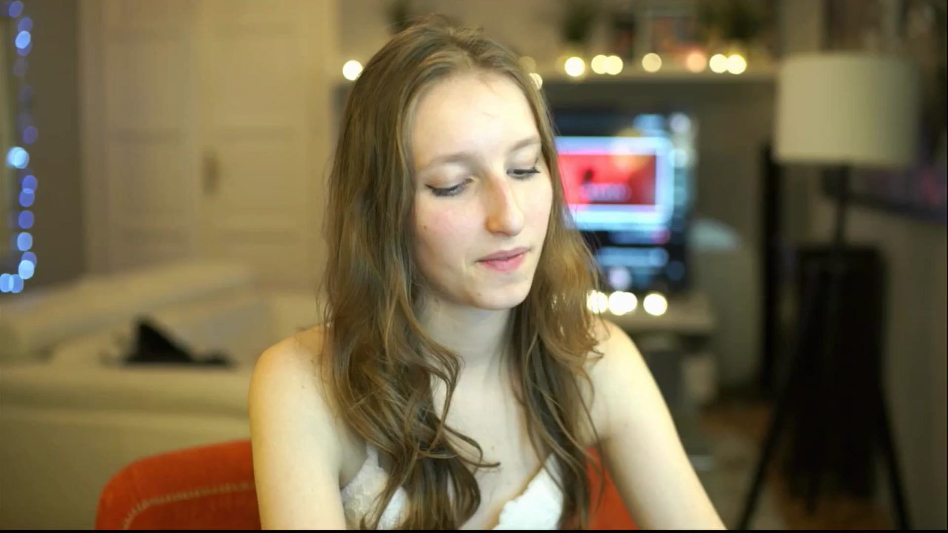 Gallery image thumbnail from Kira9's myfreecams stream on, 12/15/2025, 22:00 image 7 of 20