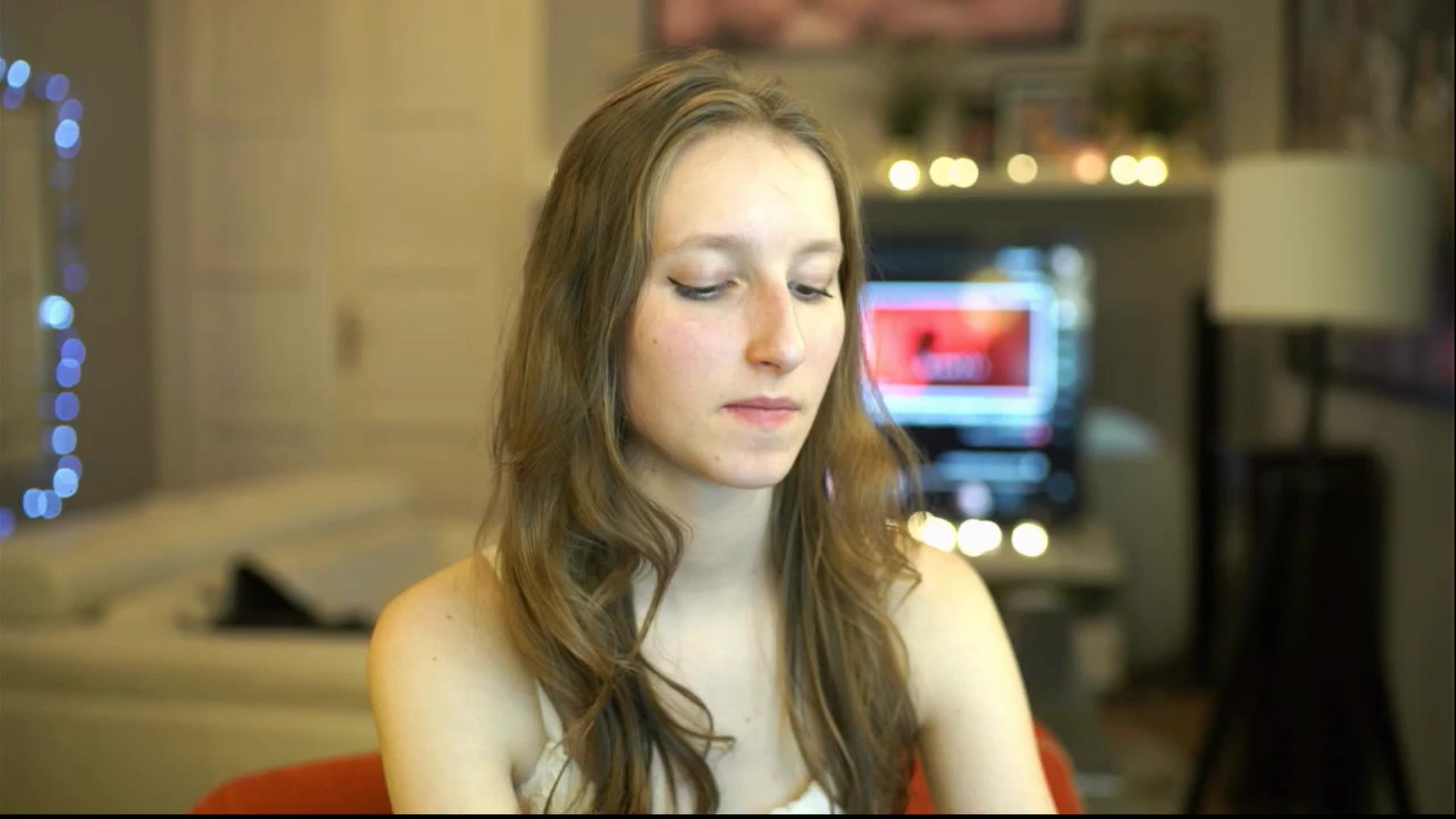 Gallery image thumbnail from Kira9's myfreecams stream on, 12/15/2025, 22:00 image 6 of 20