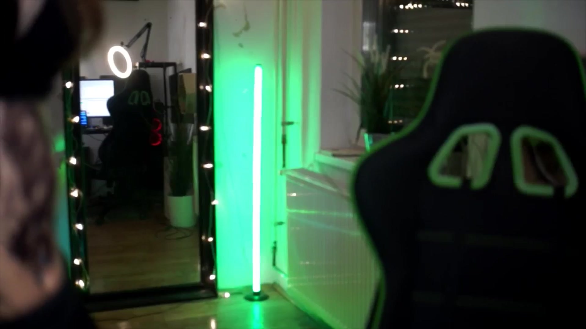 Gallery image thumbnail from Kira9's myfreecams stream on, 01/01/2026, 18:15 image 15 of 20
