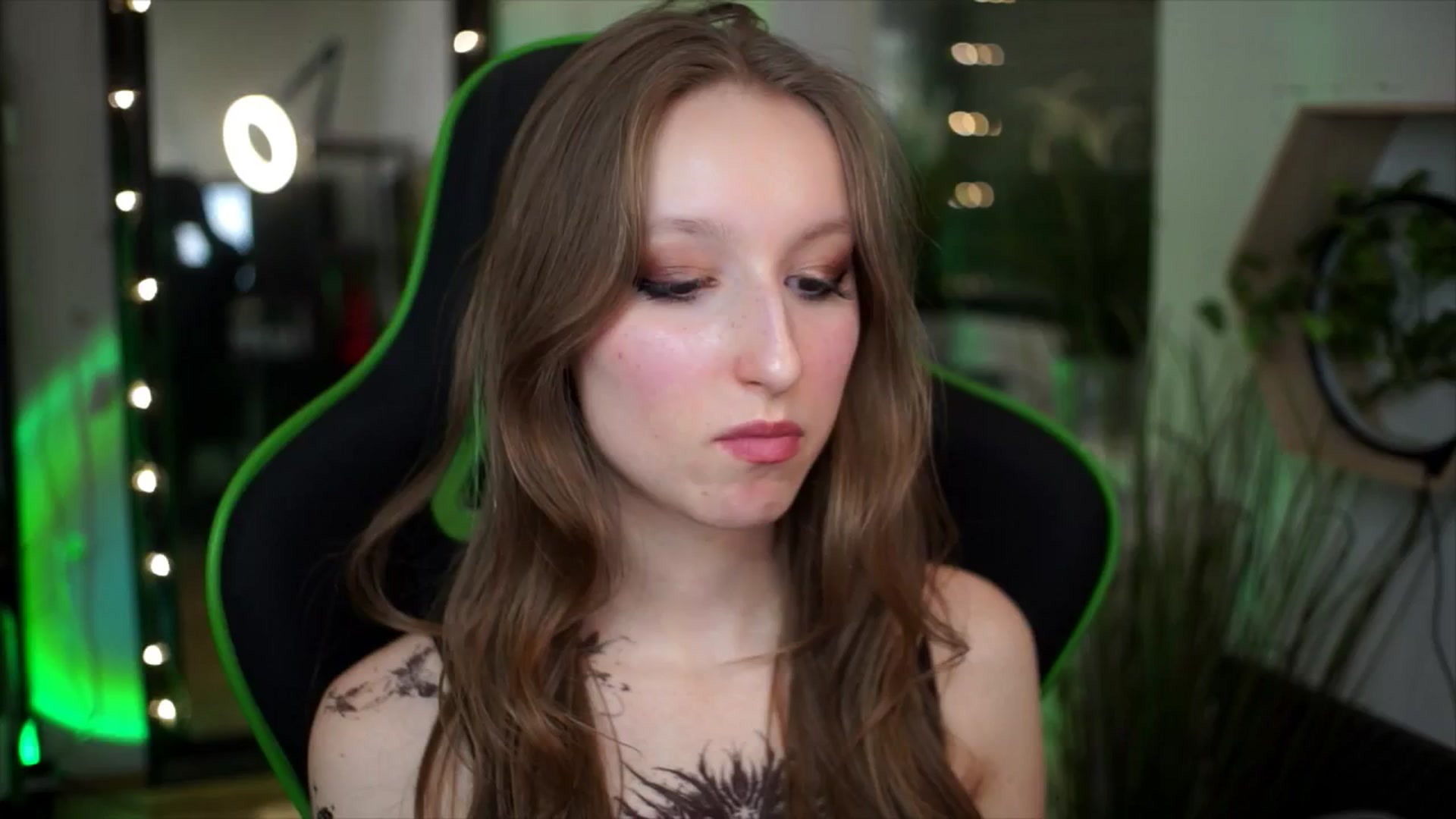 Gallery image thumbnail from Kira9's myfreecams stream on, 01/01/2026, 19:49 image 3 of 20
