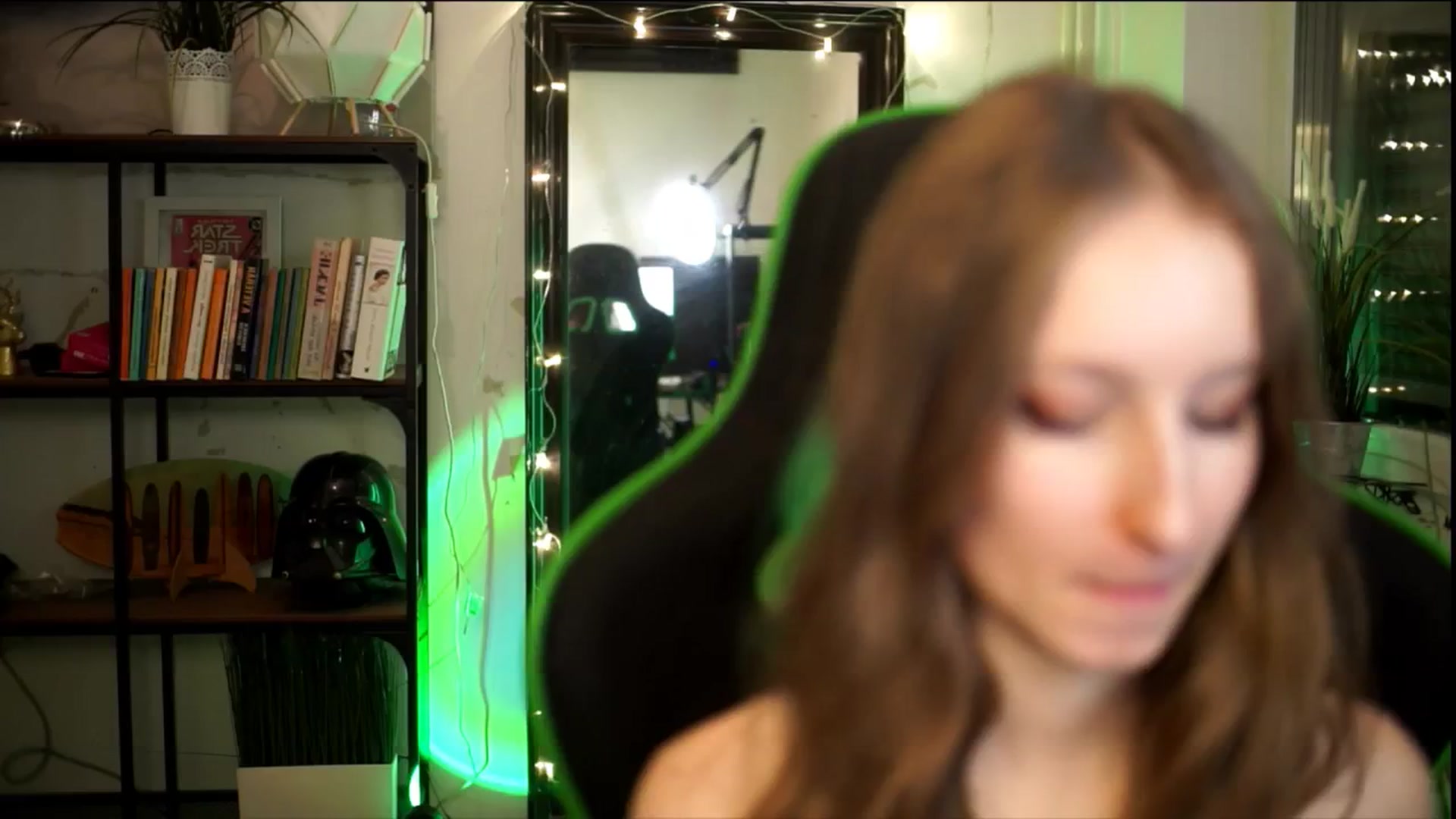 Gallery image thumbnail from Kira9's myfreecams stream on, 01/03/2026, 22:00 image 20 of 20
