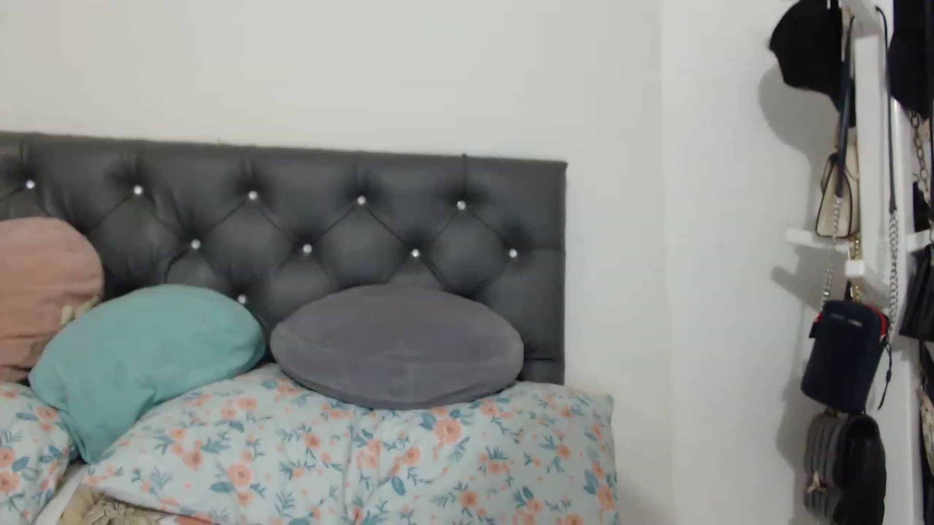 Gallery image thumbnail from KiraAmane's myfreecams stream on, 02/08/2023, 04:31 image 16 of 20