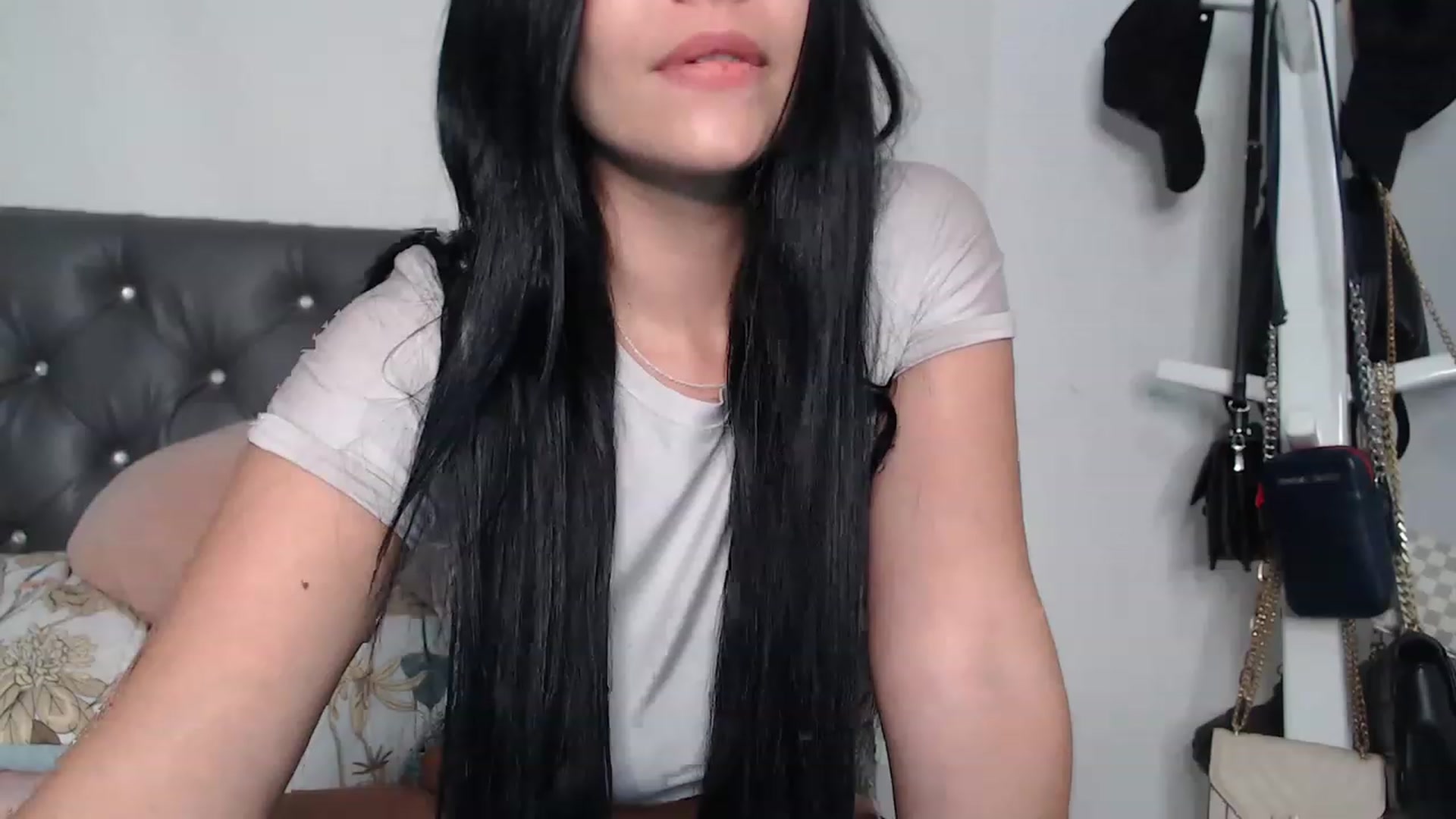 Gallery image thumbnail from KiraAmane's myfreecams stream on, 03/03/2023, 23:33 image 14 of 20