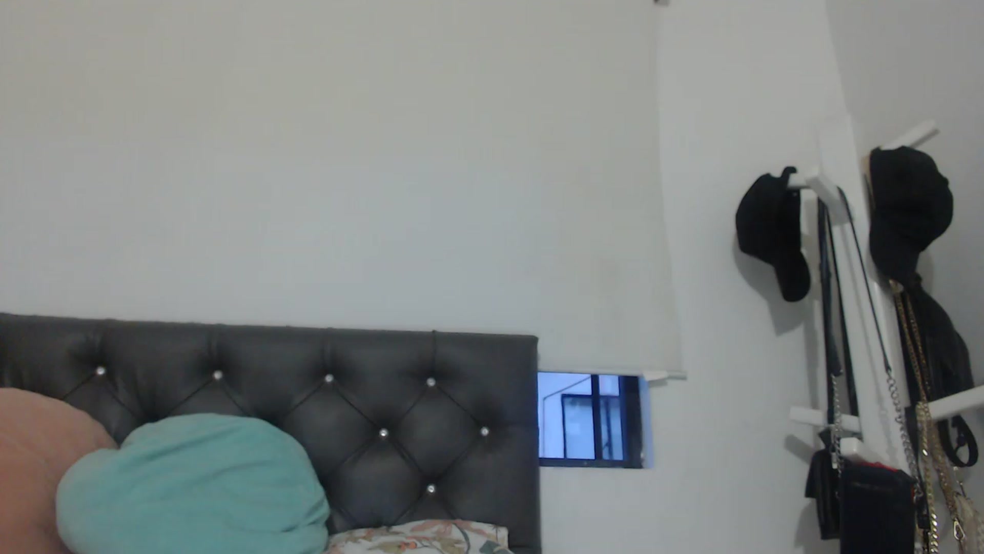 Gallery image thumbnail from KiraAmane's myfreecams stream on, 05/09/2023, 23:11 image 4 of 20