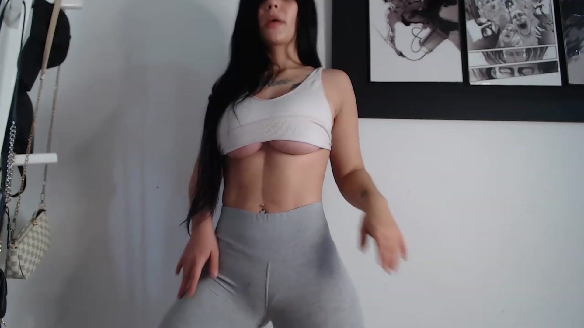 Gallery image thumbnail from KiraAmane's myfreecams stream on, 05/15/2023, 15:33 image 11 of 20