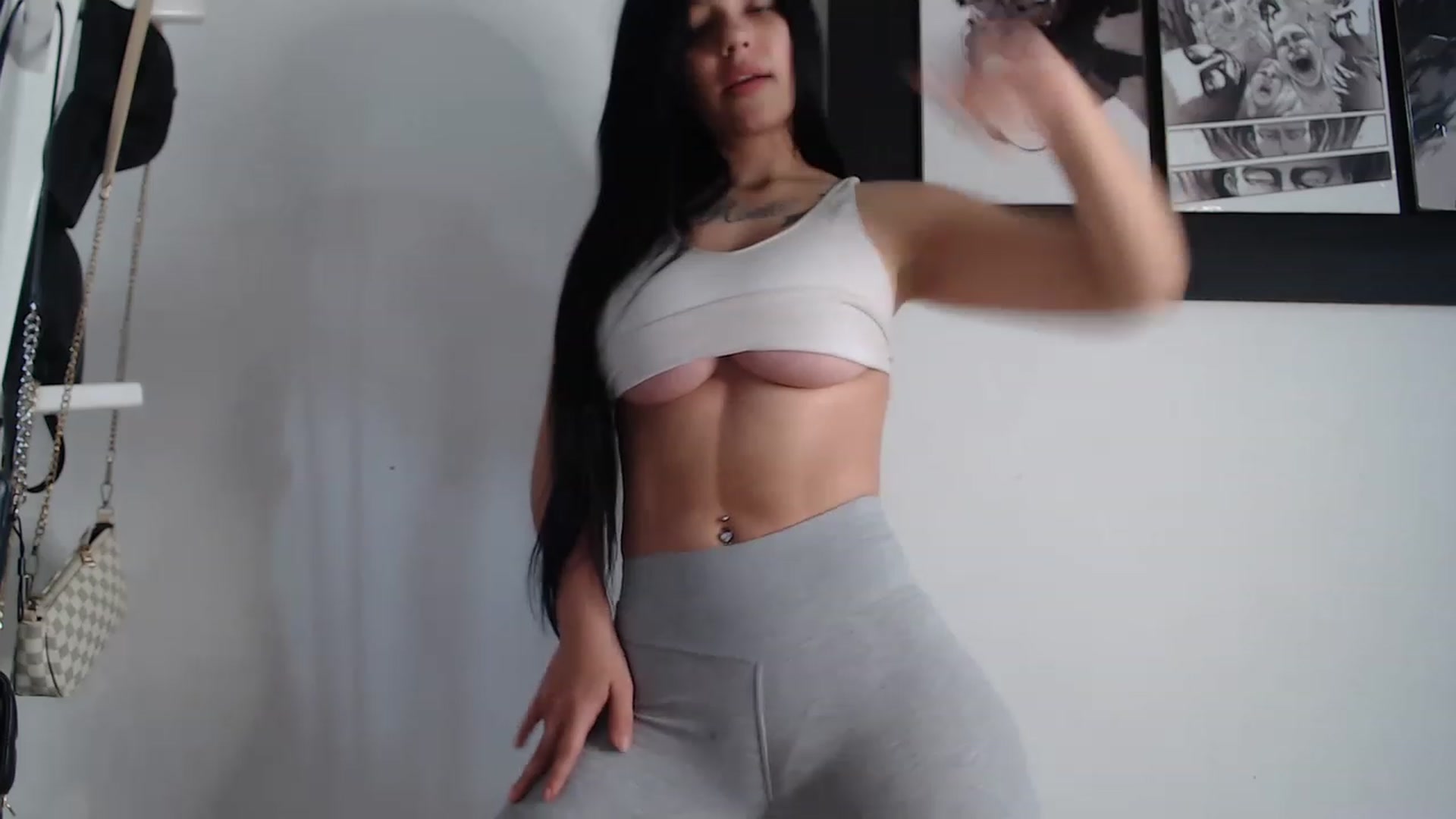 Gallery image thumbnail from KiraAmane's myfreecams stream on, 05/15/2023, 15:33 image 4 of 20