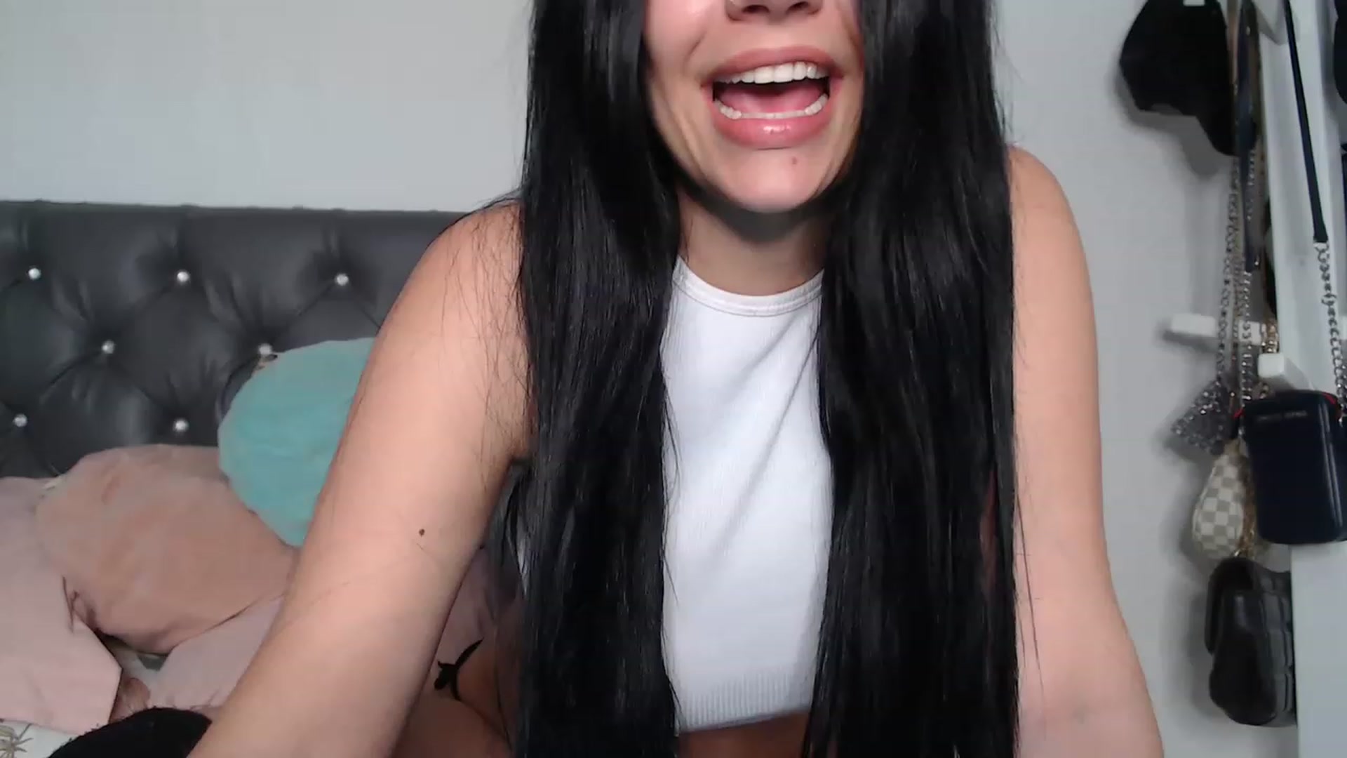 Gallery image thumbnail from KiraAmane's myfreecams stream on, 06/20/2023, 22:21 image 19 of 20
