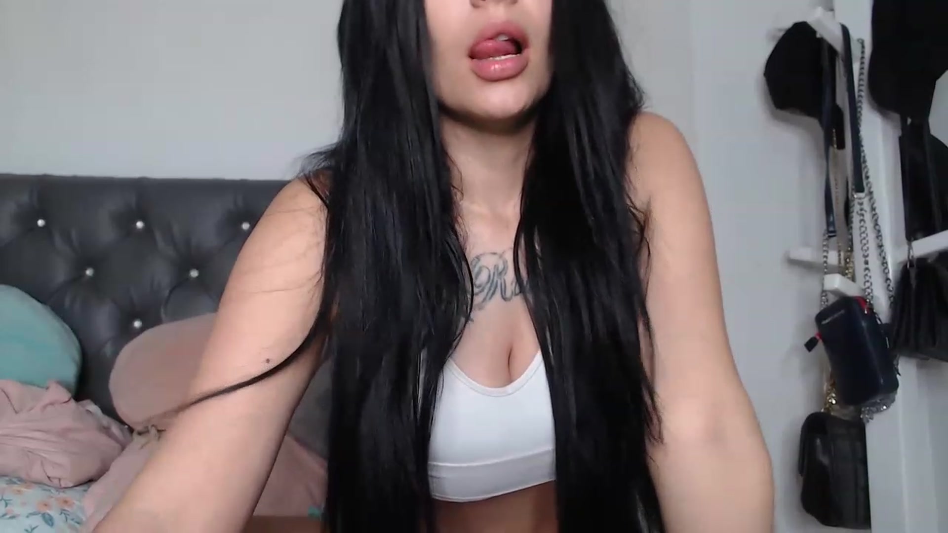 Gallery image thumbnail from KiraAmane's myfreecams stream on, 06/25/2023, 02:36 image 16 of 20