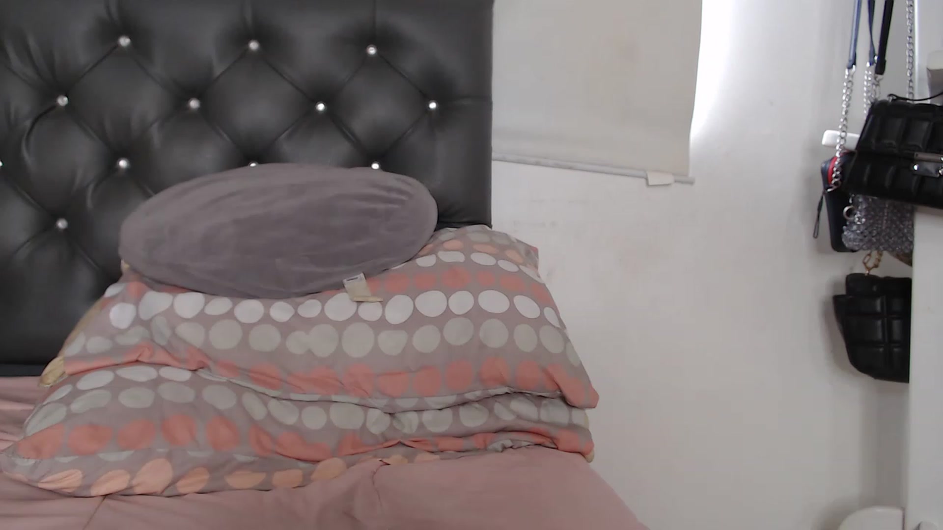 Gallery image thumbnail from KiraAmane's myfreecams stream on, 07/21/2023, 19:18 image 9 of 20