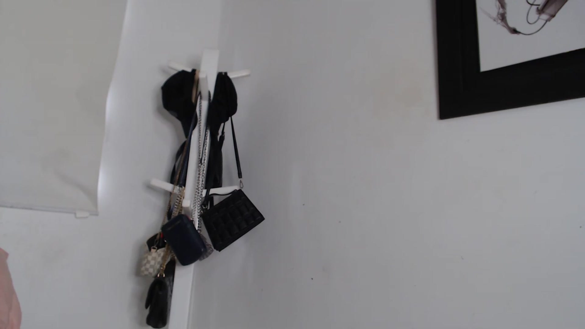 Gallery image thumbnail from KiraAmane's myfreecams stream on, 08/13/2023, 21:46 image 13 of 20