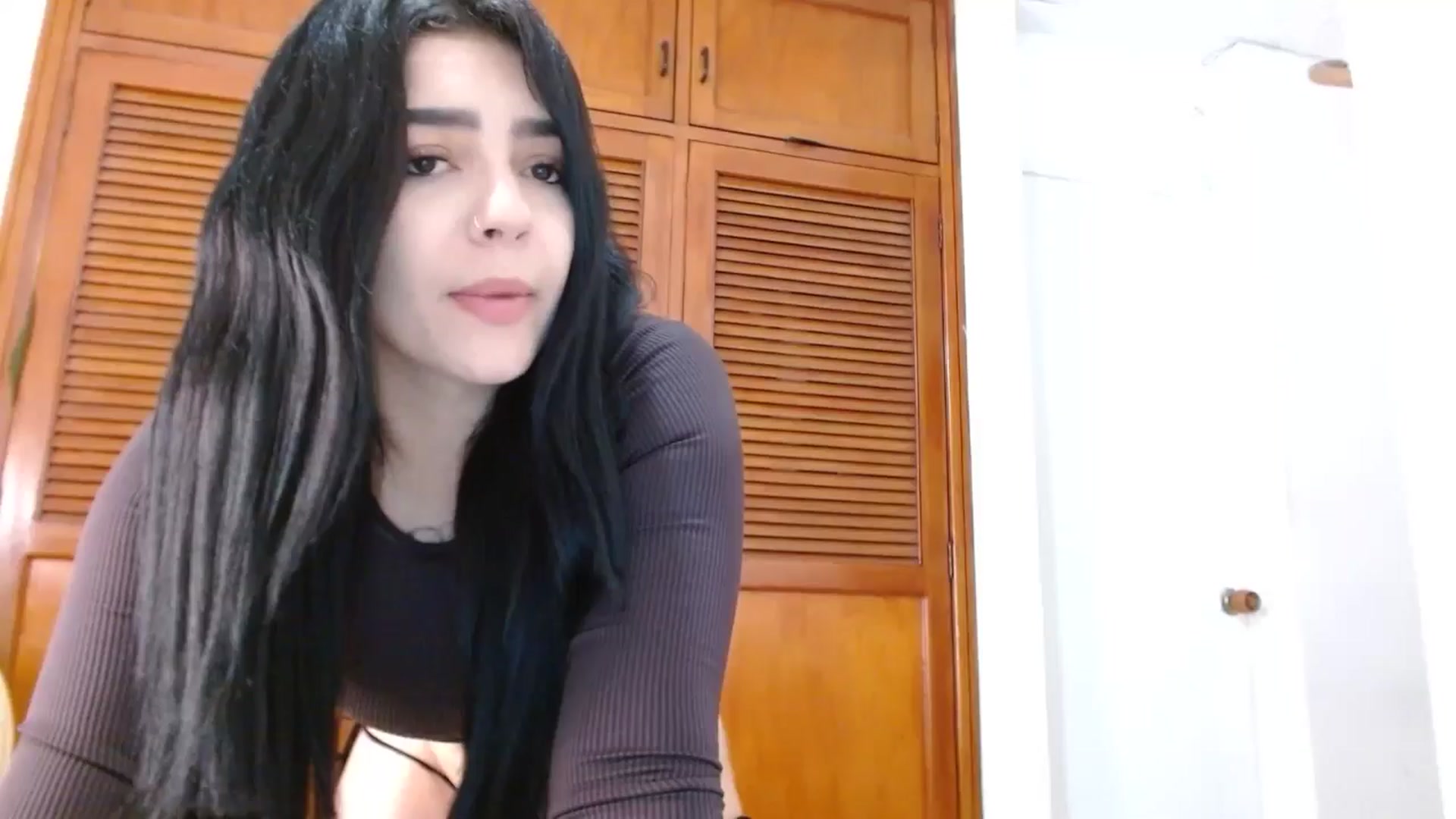 Gallery image thumbnail from KiraAmane's myfreecams stream on, 04/29/2024, 21:10 image 15 of 20