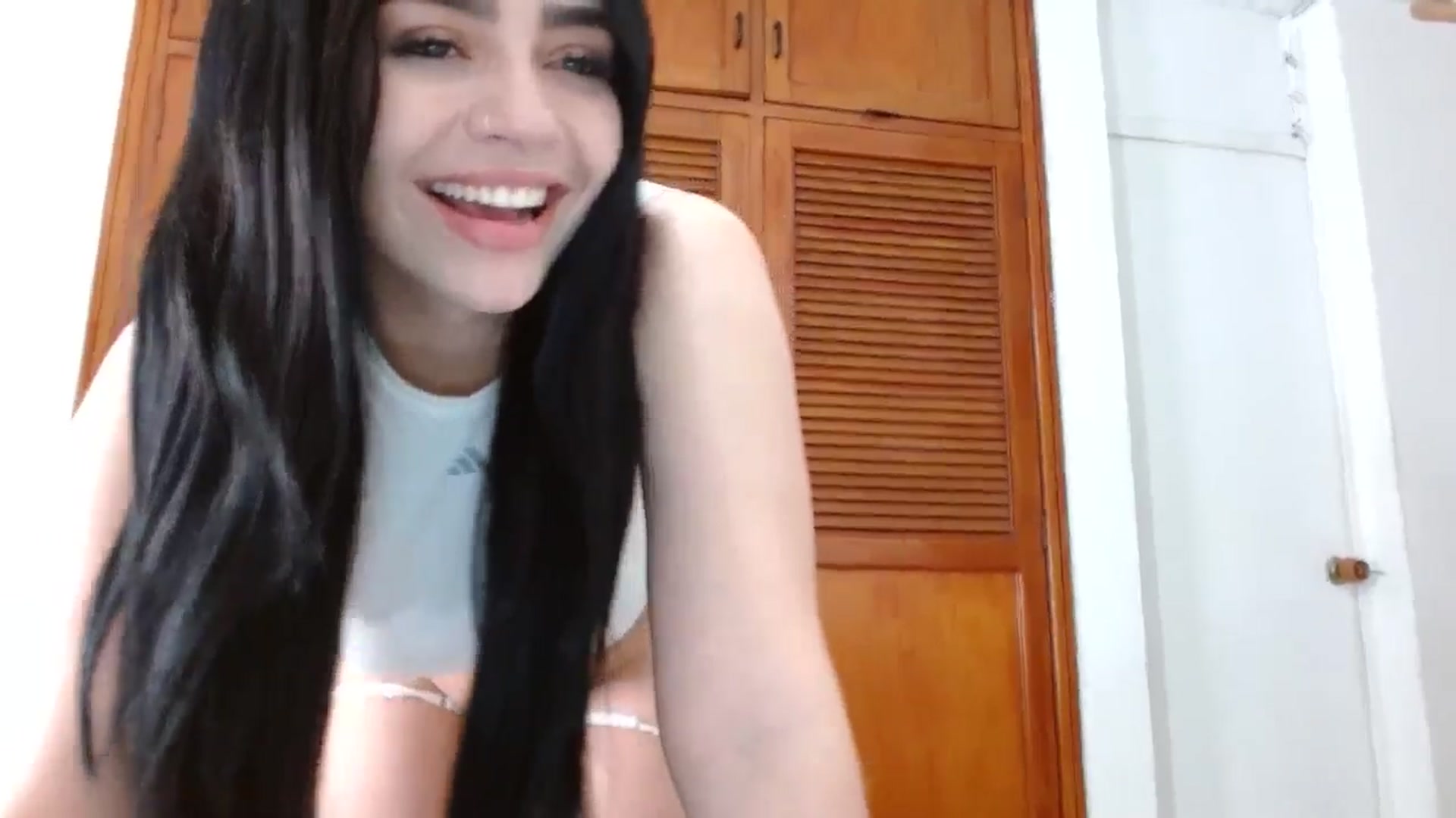 Gallery image thumbnail from KiraAmane's myfreecams stream on, 06/10/2024, 01:31 image 14 of 20