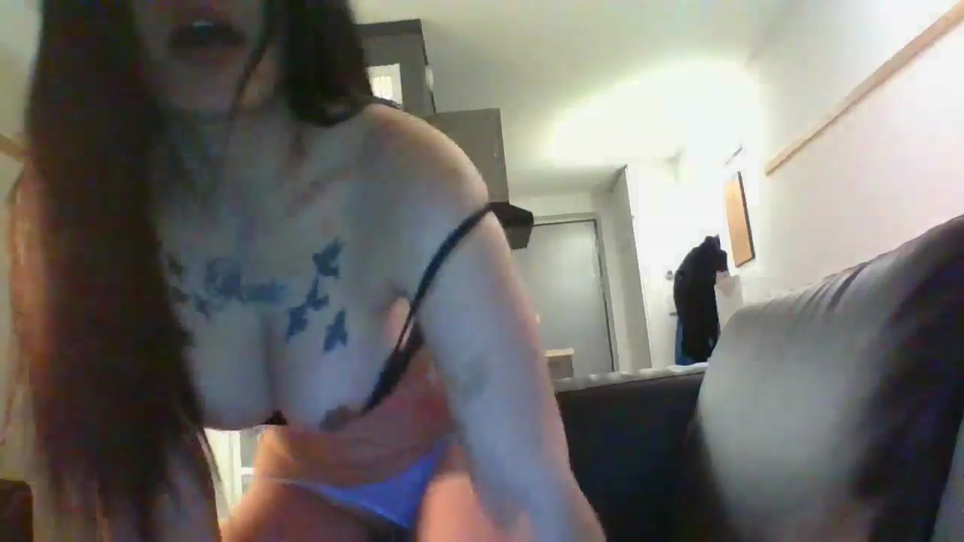 Gallery image thumbnail from KiraAmane's myfreecams stream on, 04/11/2026, 21:23 image 19 of 20