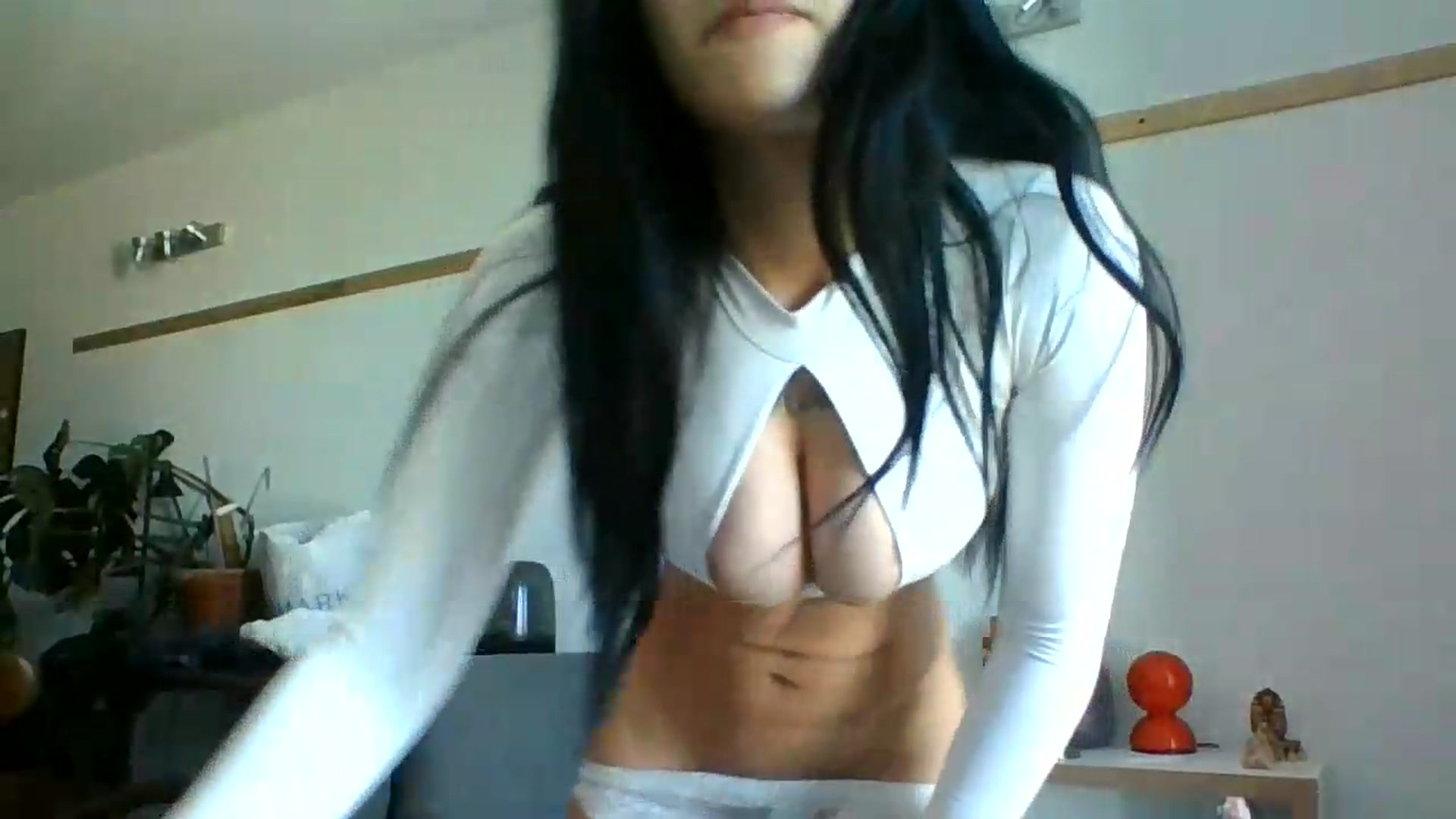 Gallery image thumbnail from KiraAmane's myfreecams stream on, 08/13/2026, 09:37 image 5 of 20