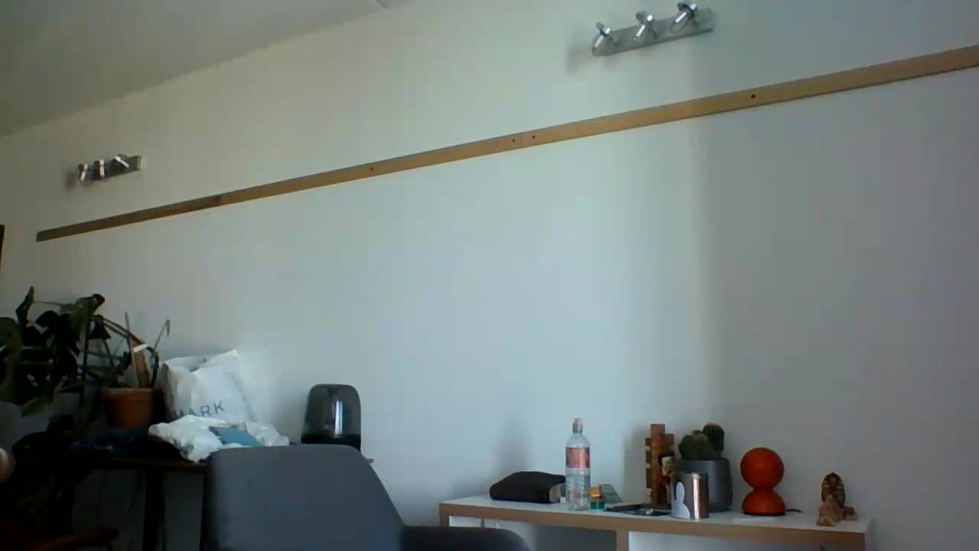 Gallery image thumbnail from KiraAmane's myfreecams stream on, 08/13/2026, 11:10 image 10 of 20