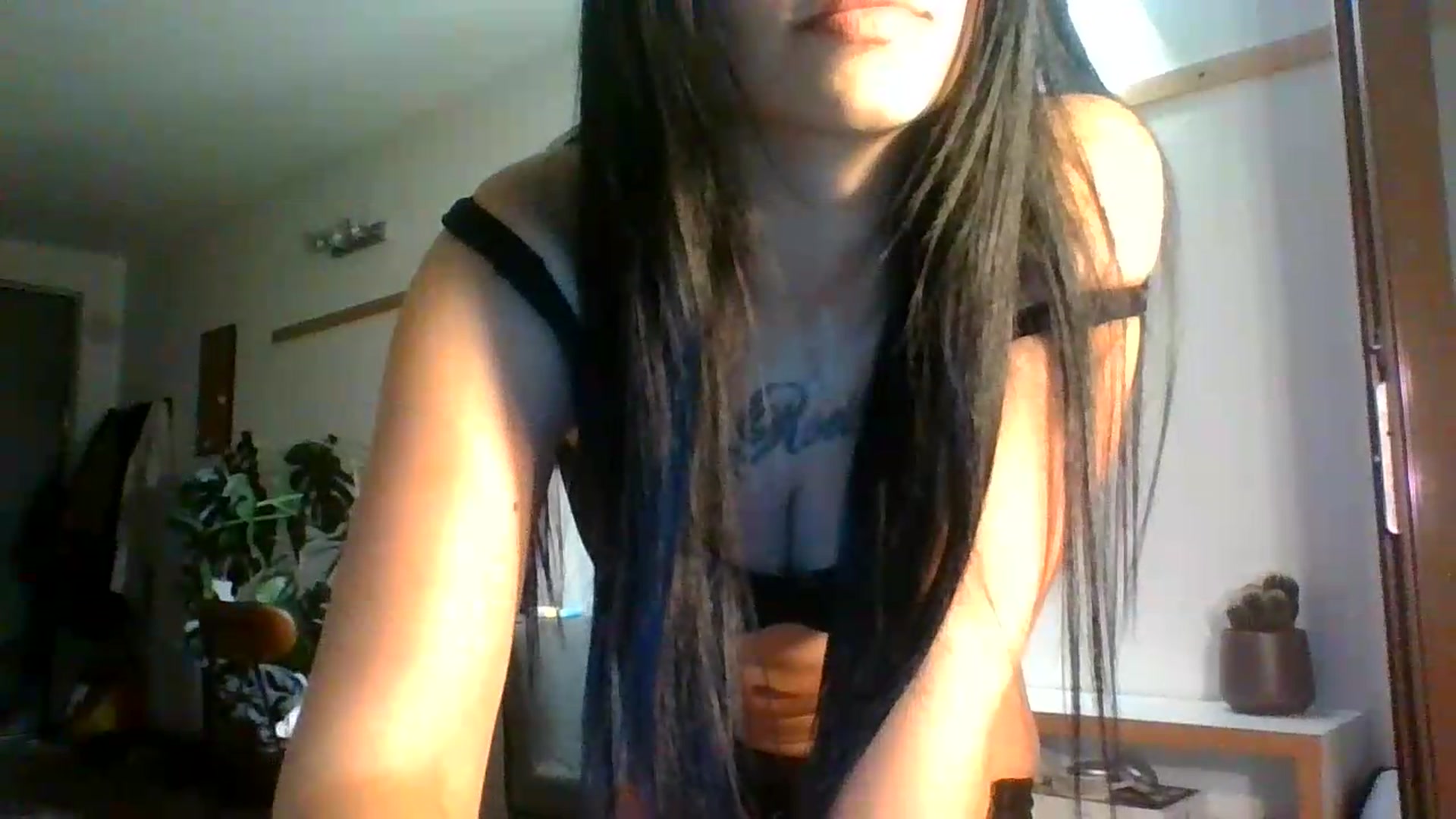Gallery image thumbnail from KiraAmane's myfreecams stream on, 08/25/2026, 22:43 image 5 of 20