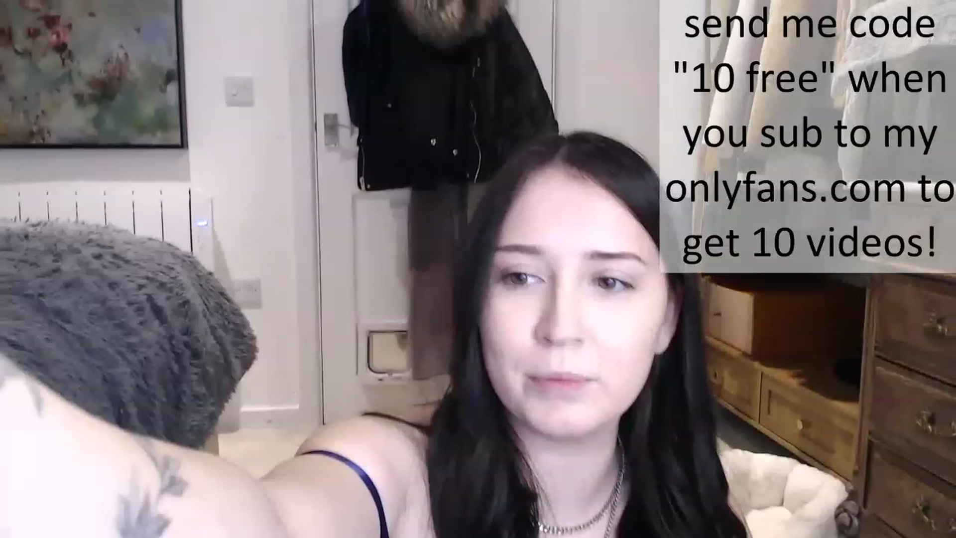 Gallery image thumbnail from KiraBee's myfreecams stream on, 03/06/2023, 24:06 image 2 of 20