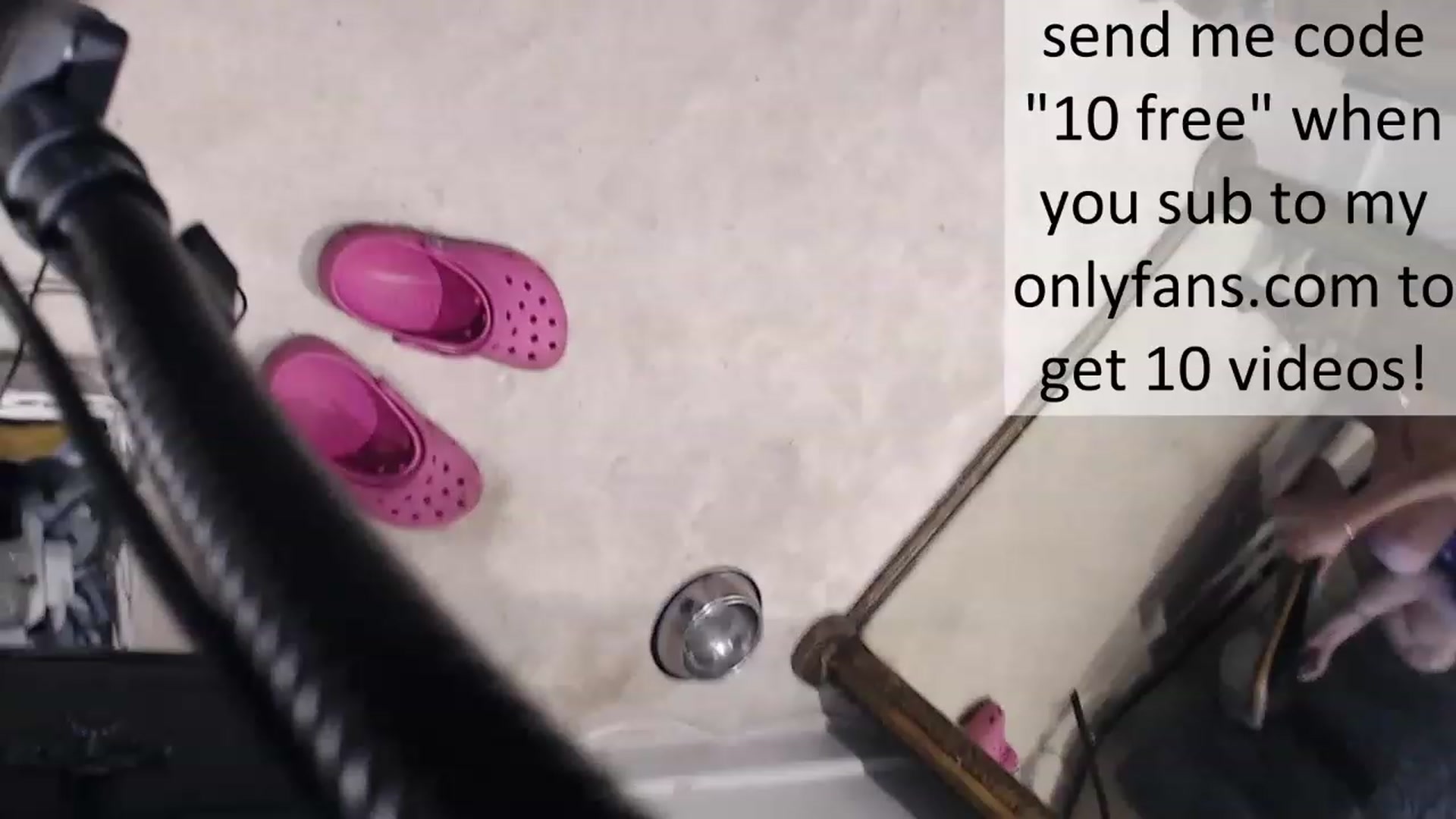 Gallery image thumbnail from KiraBee's myfreecams stream on, 03/06/2023, 24:06 image 1 of 20