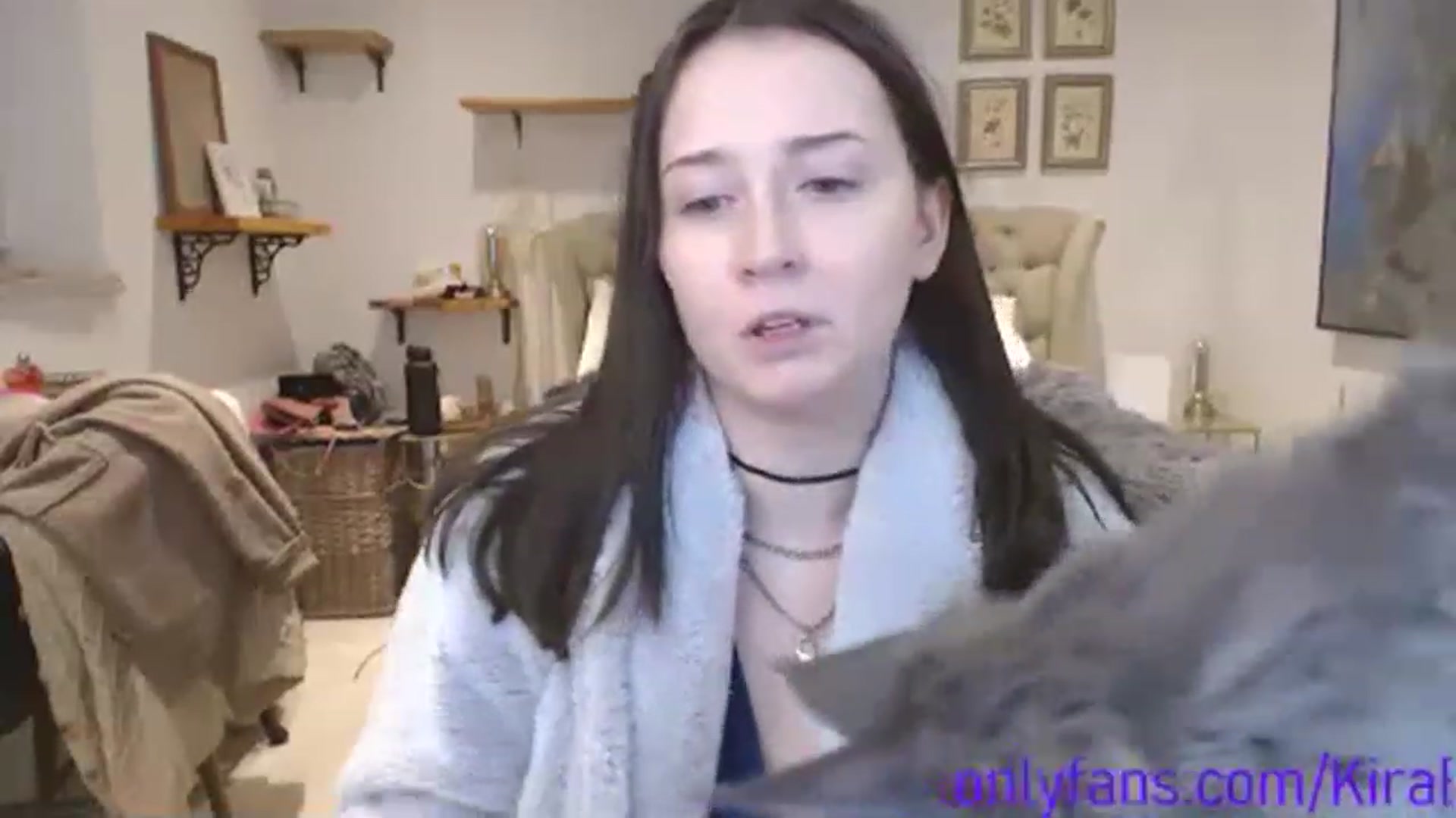 Gallery image thumbnail from KiraBee's myfreecams stream on, 03/26/2023, 23:48 image 8 of 20