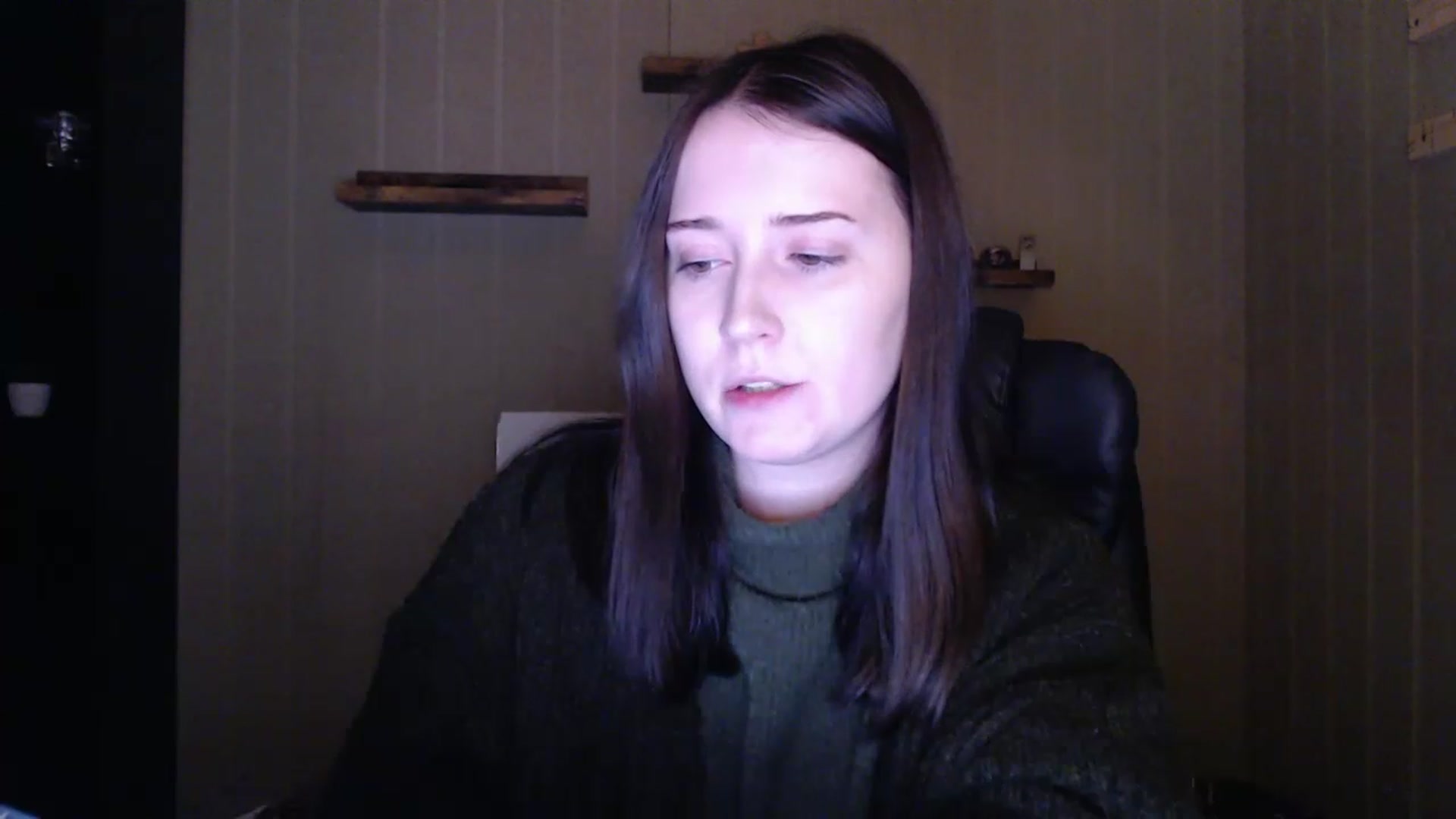 Gallery image thumbnail from KiraBee's myfreecams stream on, 04/03/2023, 24:44 image 13 of 20