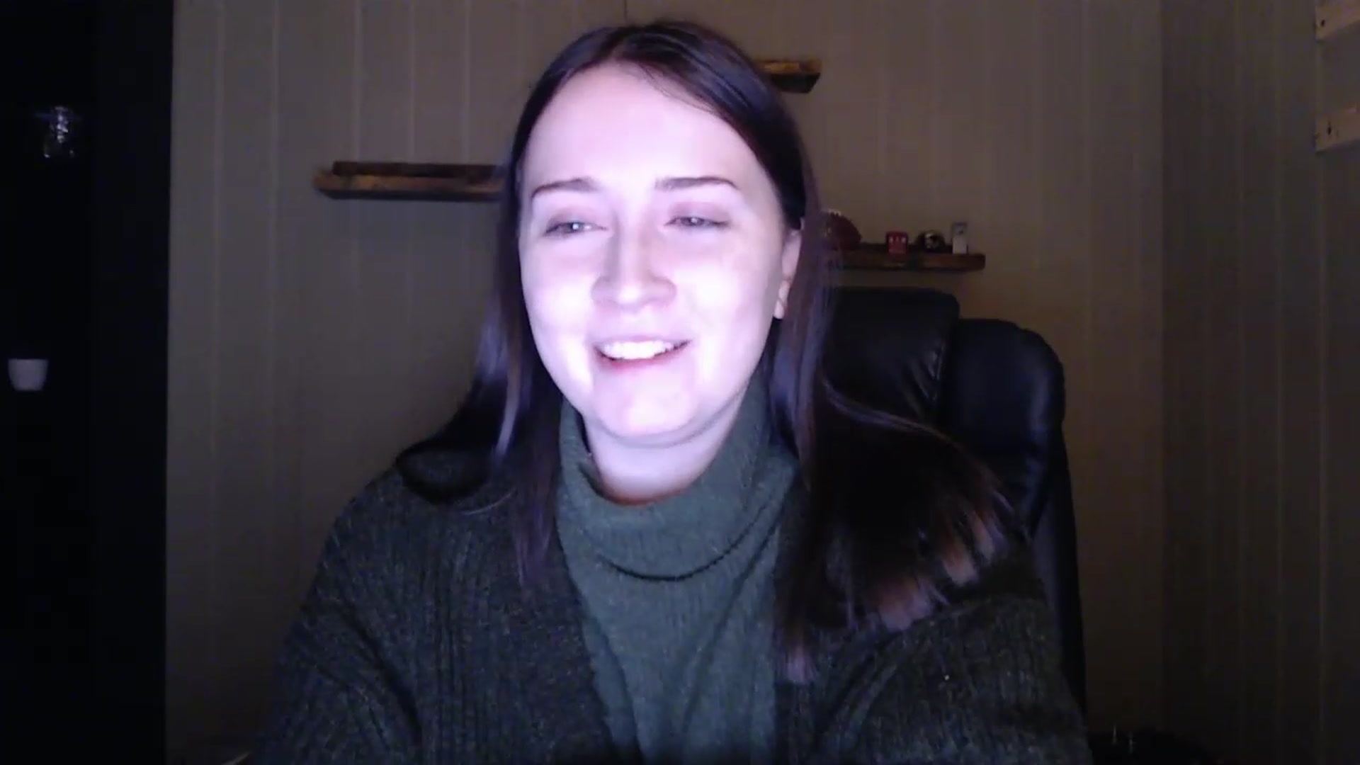 Gallery image thumbnail from KiraBee's myfreecams stream on, 04/03/2023, 24:44 image 14 of 20