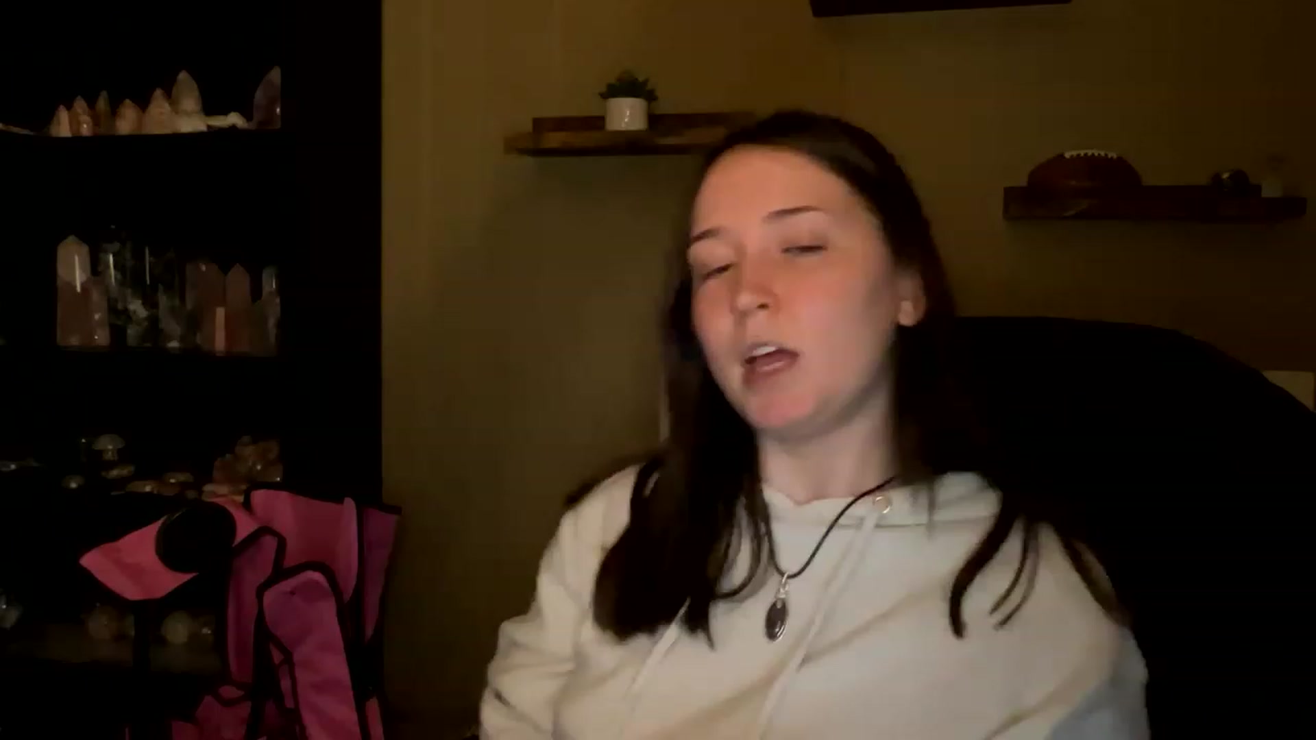Gallery image thumbnail from KiraBee's myfreecams stream on, 05/05/2023, 22:17 image 13 of 20