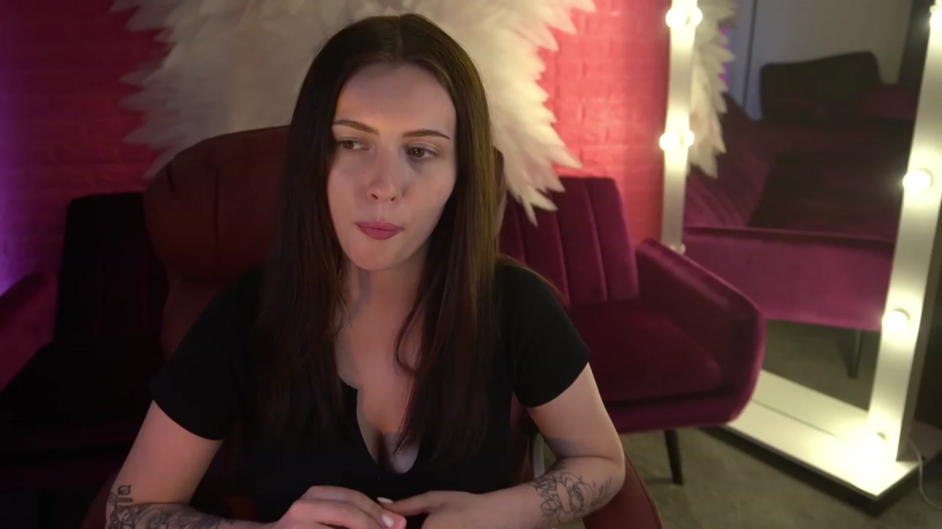 Gallery image thumbnail from KiraCandyy's myfreecams stream on, 05/30/2023, 11:55 image 19 of 20