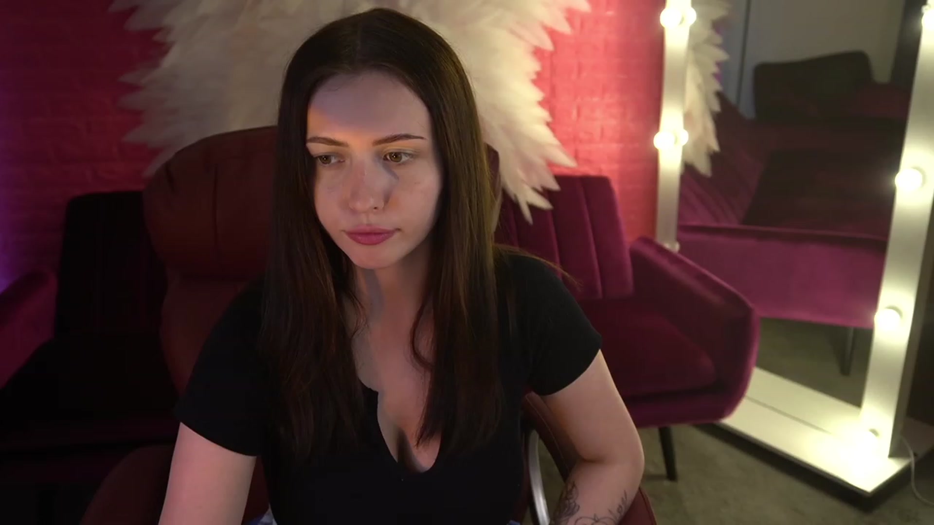 Gallery image thumbnail from KiraCandyy's myfreecams stream on, 05/30/2023, 11:55 image 18 of 20