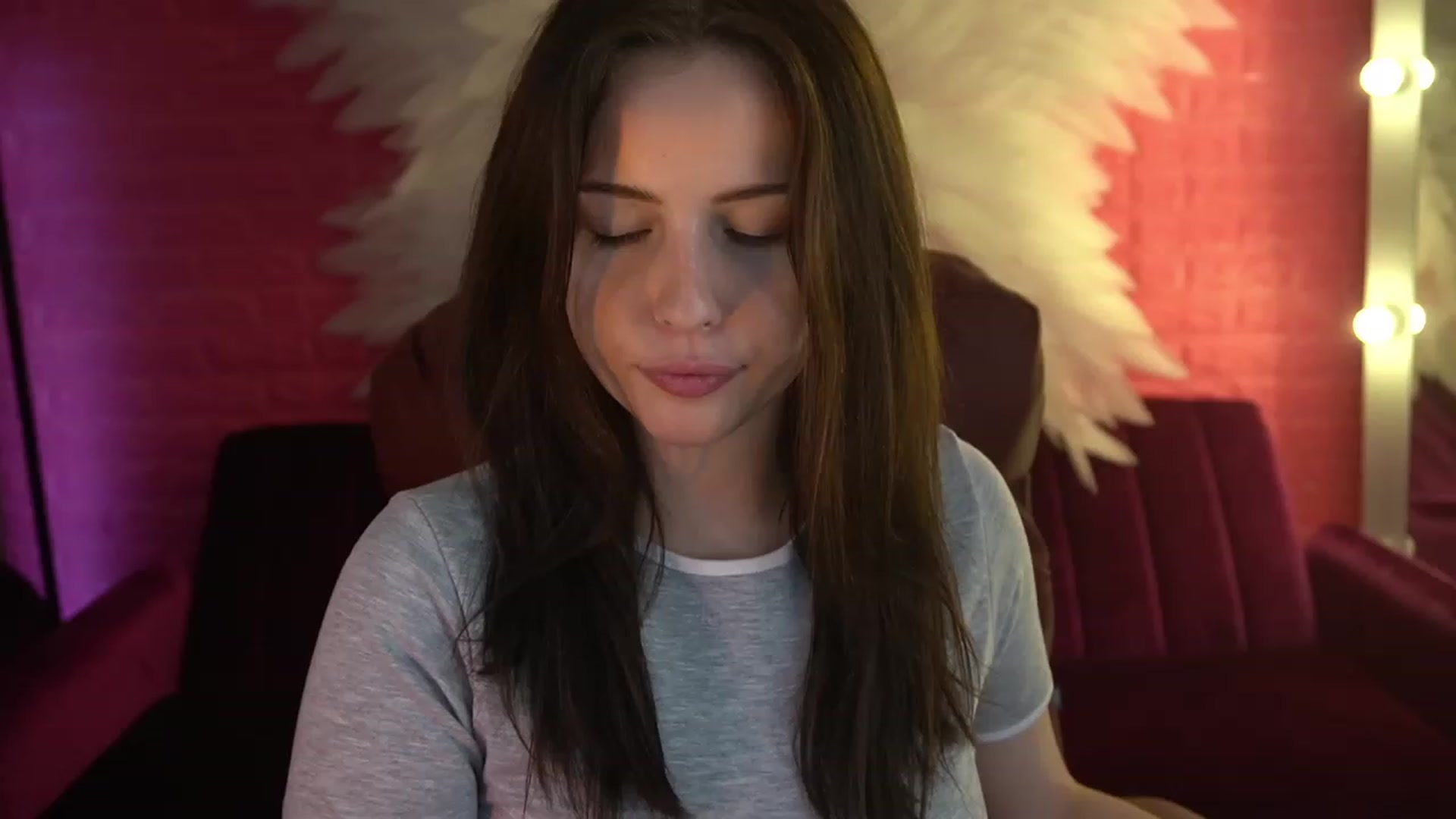 Gallery image thumbnail from KiraCandyy's myfreecams stream on, 06/01/2023, 10:23 image 3 of 20