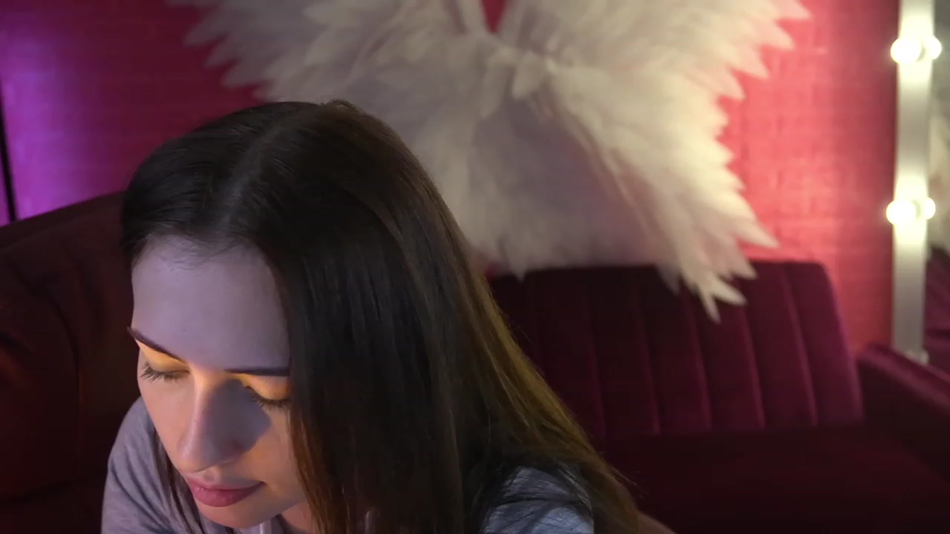 Gallery image thumbnail from KiraCandyy's myfreecams stream on, 06/01/2023, 10:23 image 5 of 20