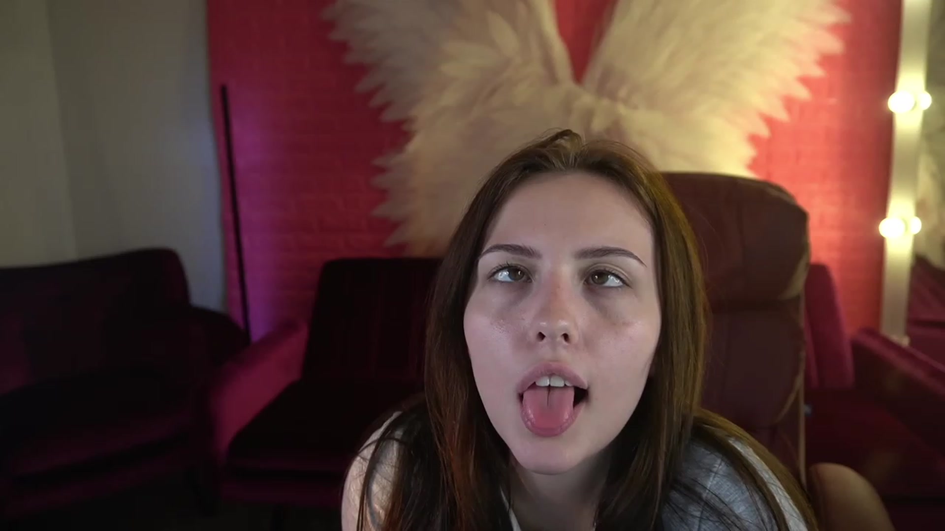 Gallery image thumbnail from KiraCandyy's myfreecams stream on, 06/01/2023, 10:35 image 14 of 20