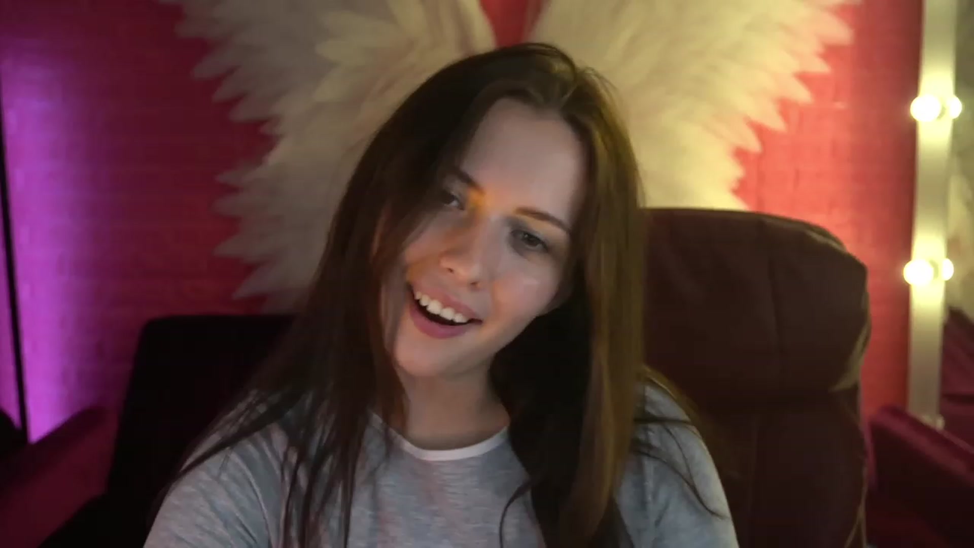 Gallery image thumbnail from KiraCandyy's myfreecams stream on, 06/01/2023, 10:35 image 3 of 20
