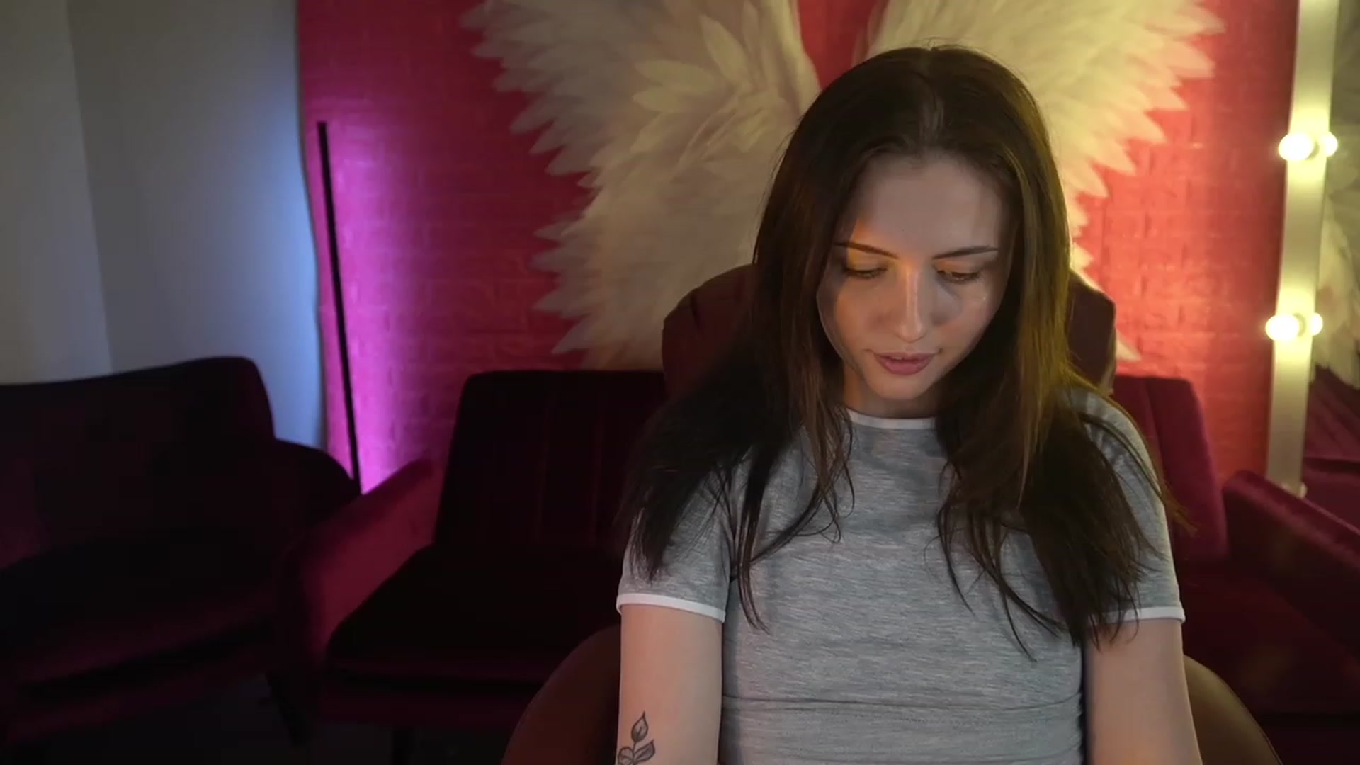 Gallery image thumbnail from KiraCandyy's myfreecams stream on, 06/01/2023, 10:35 image 13 of 20