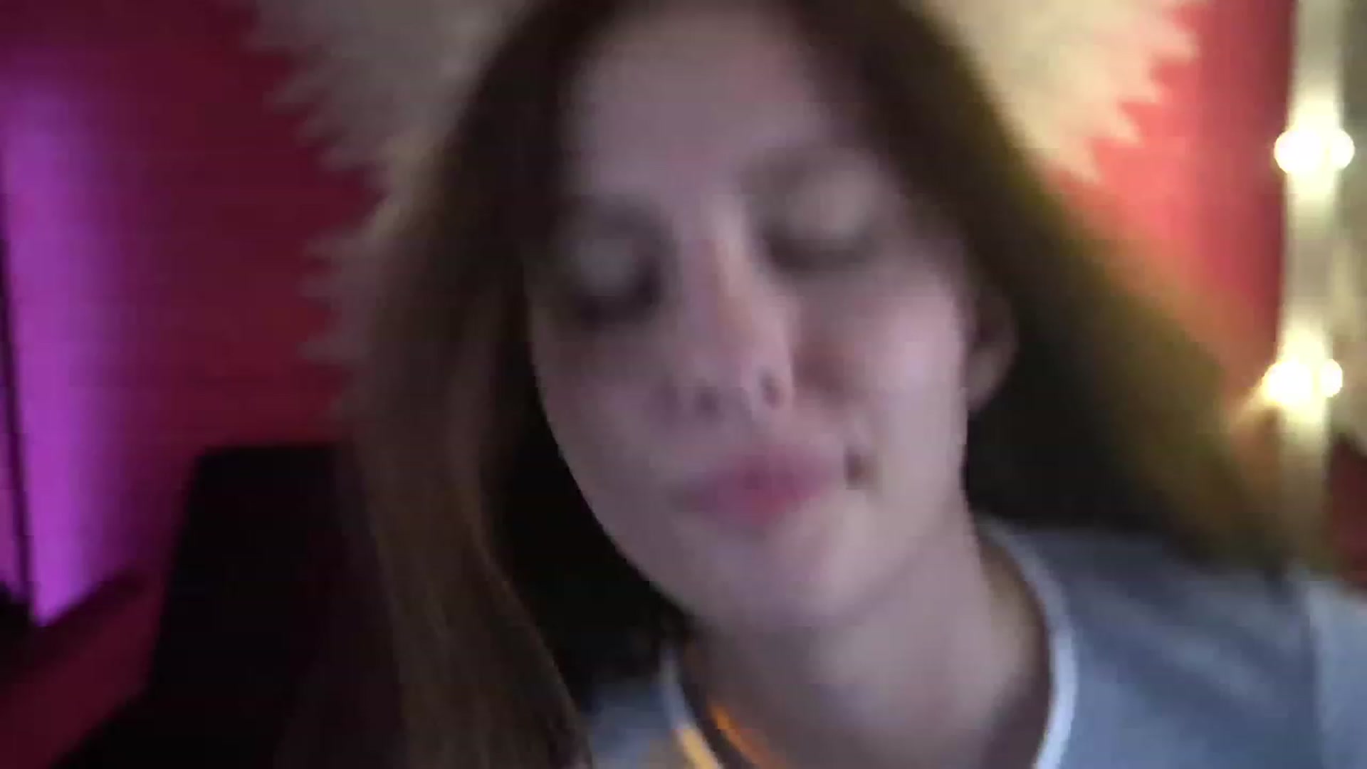 Gallery image thumbnail from KiraCandyy's myfreecams stream on, 06/01/2023, 10:35 image 2 of 20