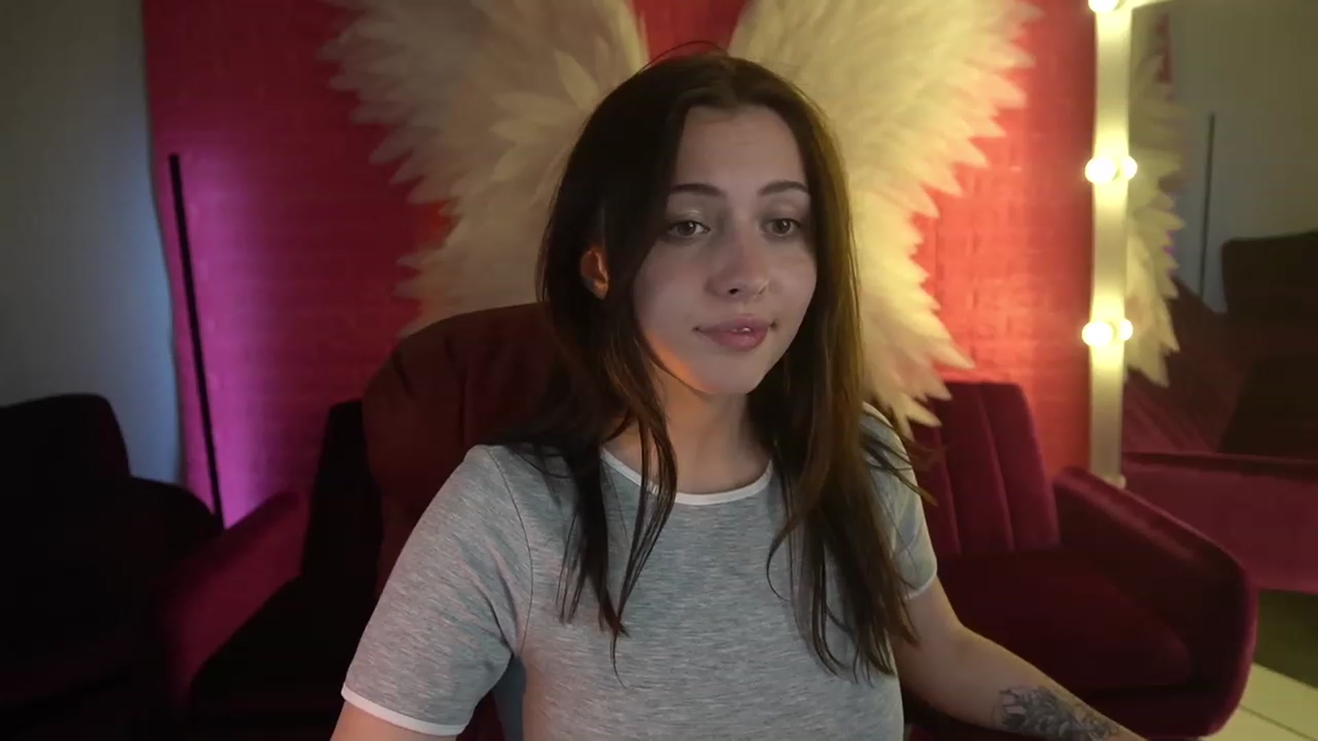 Gallery image thumbnail from KiraCandyy's myfreecams stream on, 06/01/2023, 10:59 image 10 of 20