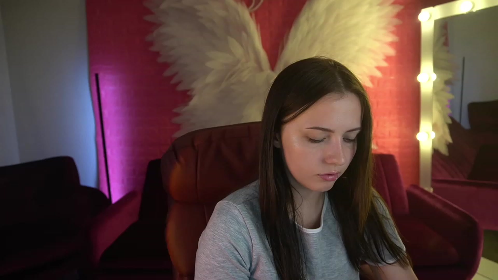 Gallery image thumbnail from KiraCandyy's myfreecams stream on, 06/01/2023, 11:49 image 16 of 20