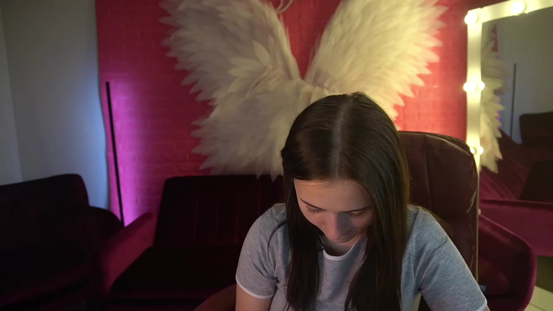 Gallery image thumbnail from KiraCandyy's myfreecams stream on, 06/01/2023, 11:49 image 9 of 20