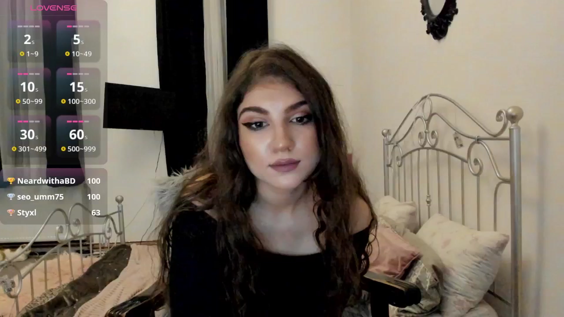 Gallery image thumbnail from KiraCherry's myfreecams stream on, 11/10/2025, 04:17 image 1 of 20