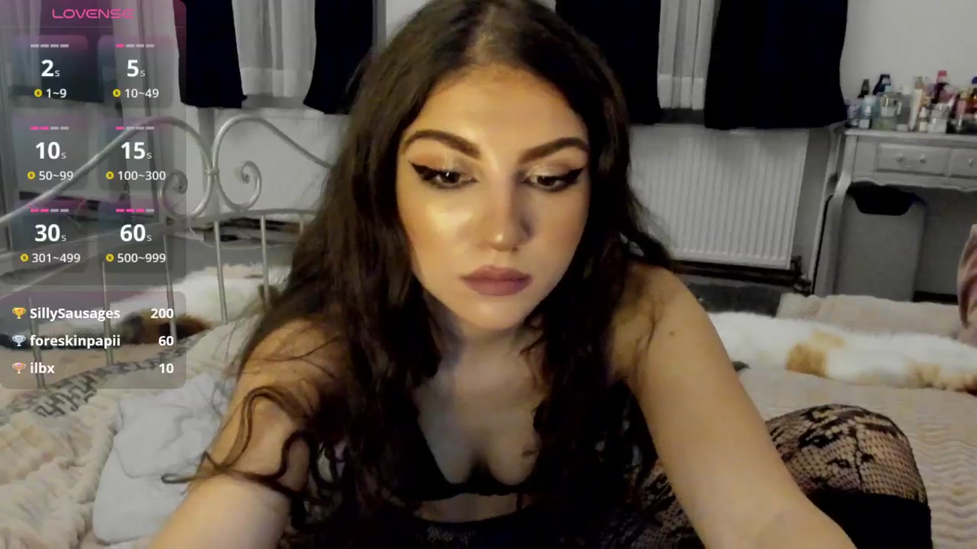 Gallery image thumbnail from KiraCherry's myfreecams stream on, 11/19/2025, 02:18 image 9 of 20